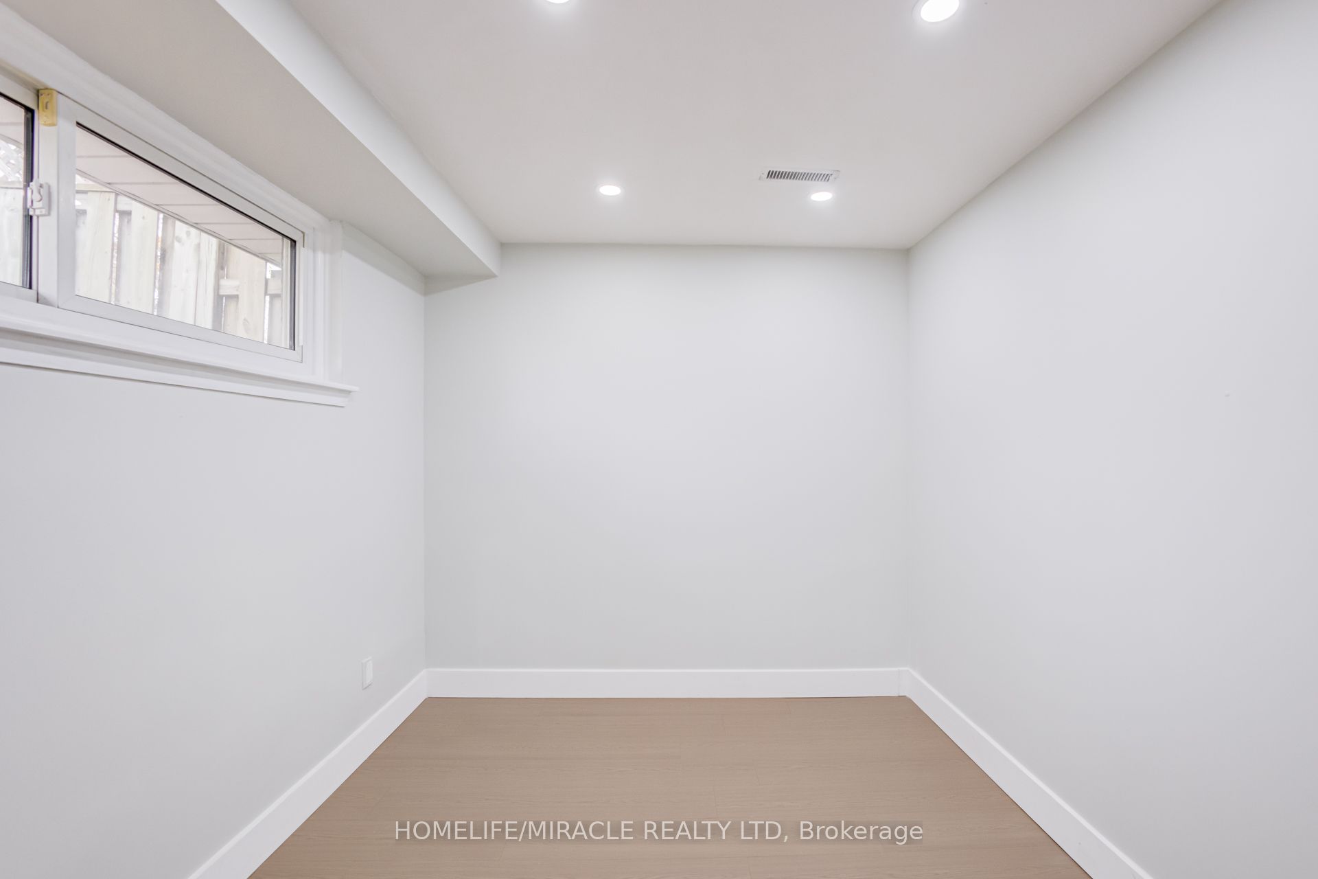 122 Ormond Drive Property Photo 33