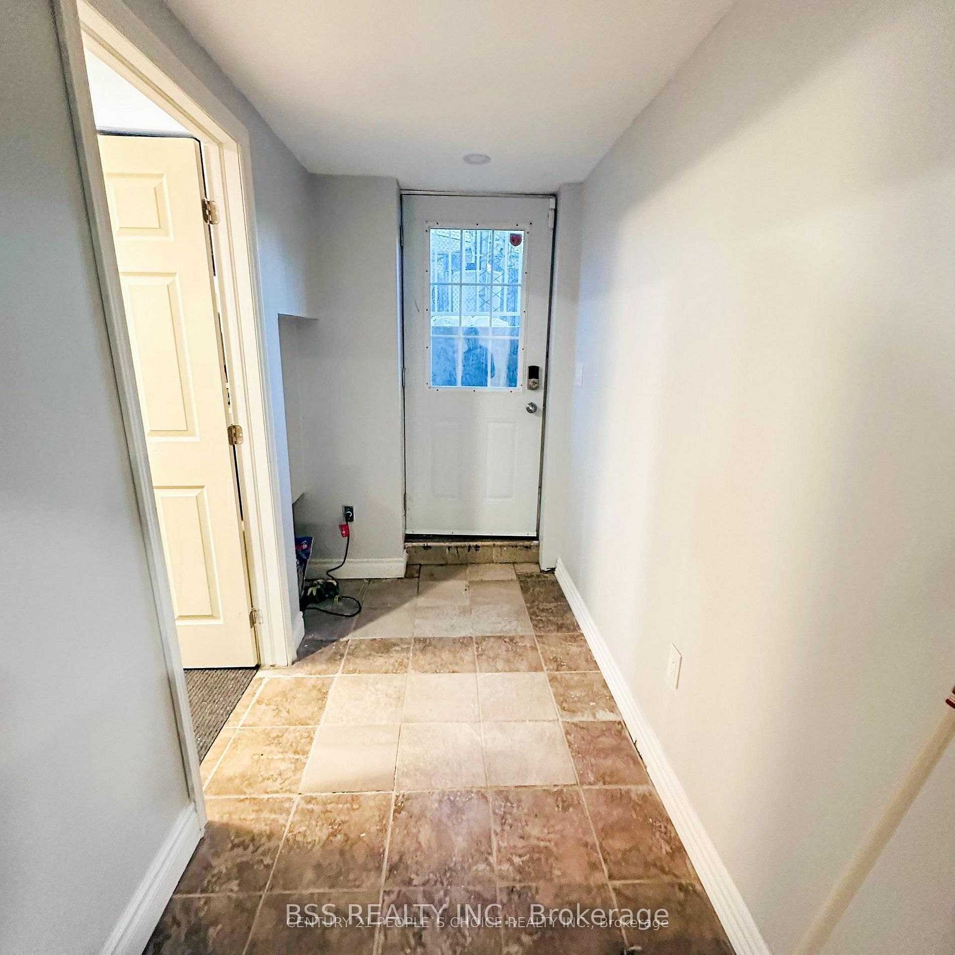 41 Coomer Crescent Property Photo 5