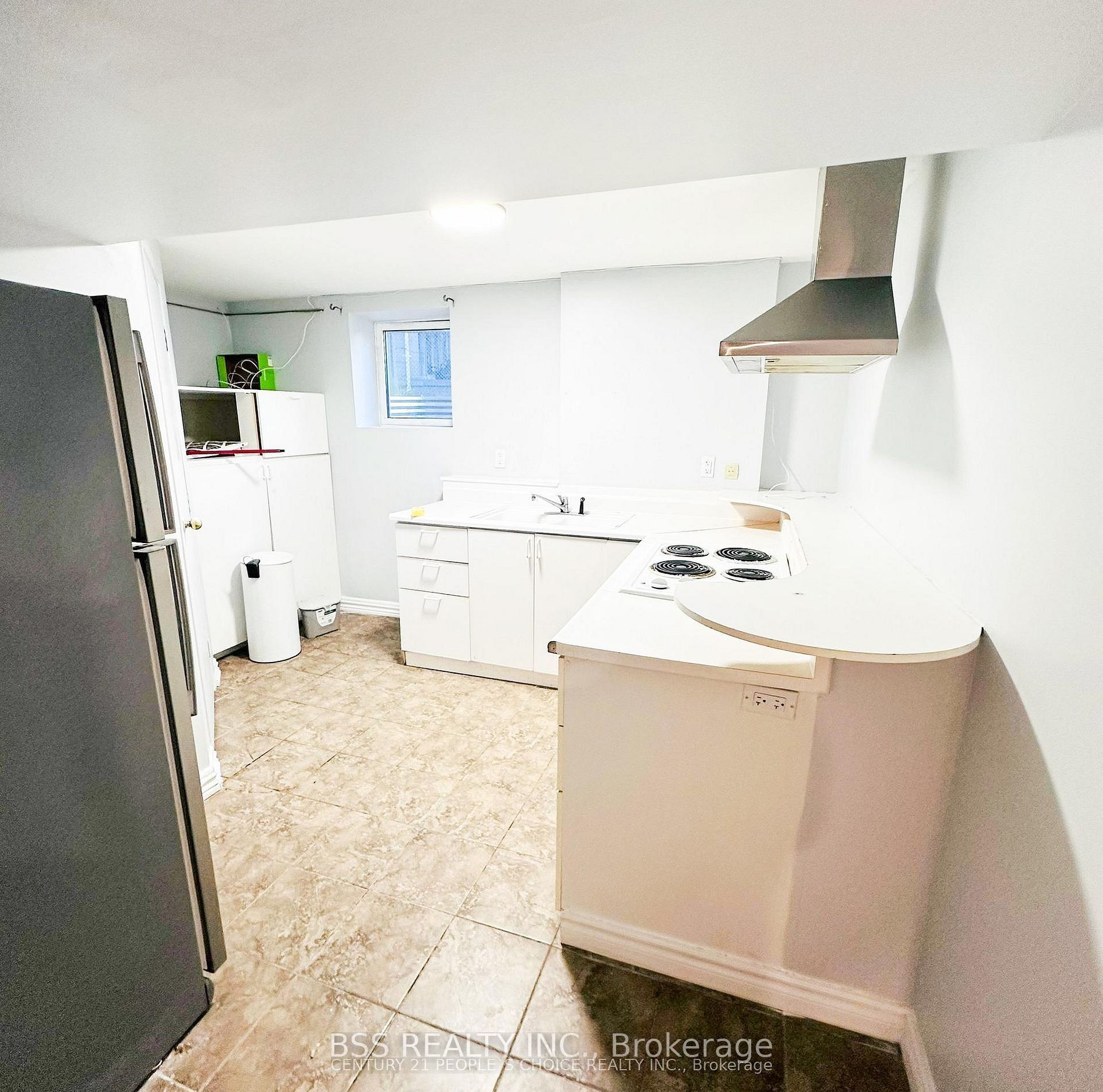 41 Coomer Crescent Property Photo 7