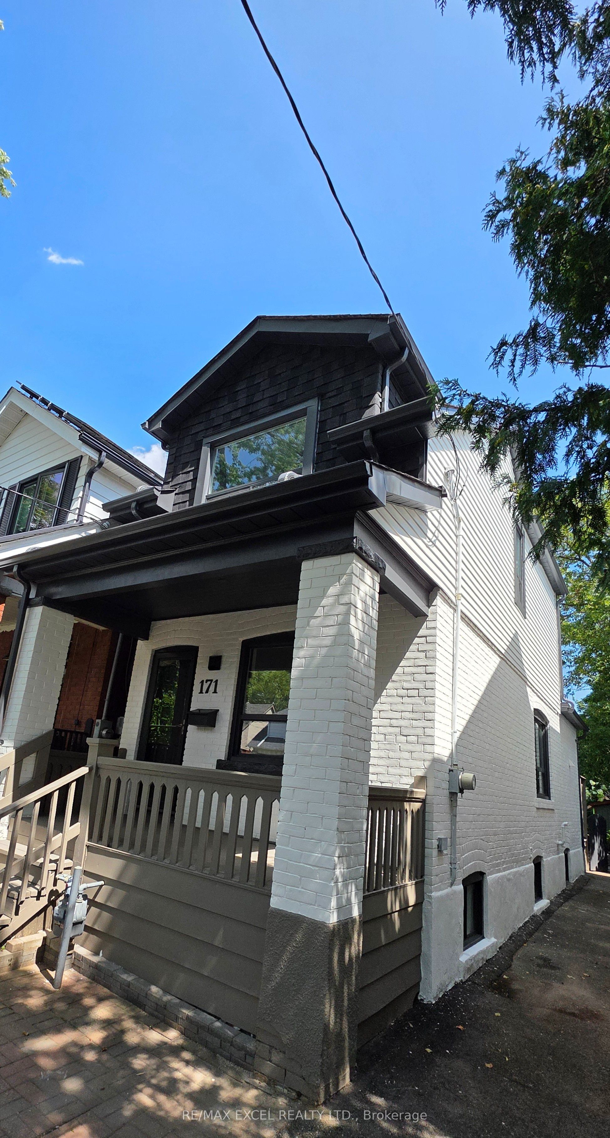171 Langford Avenue Property Photo 3