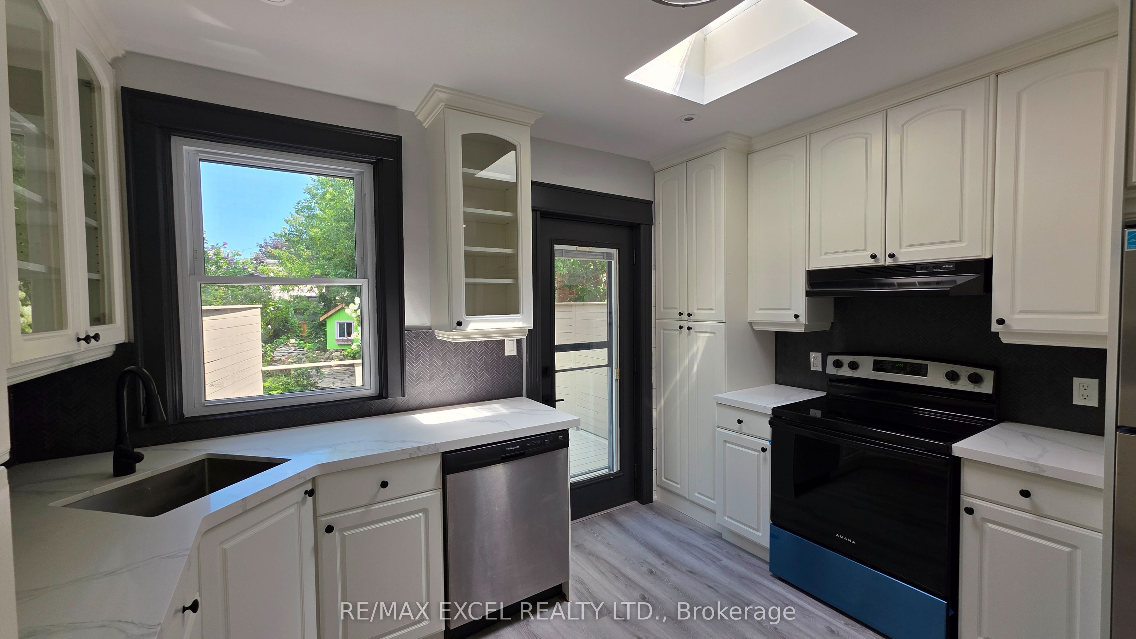 171 Langford Avenue Property Photo 18