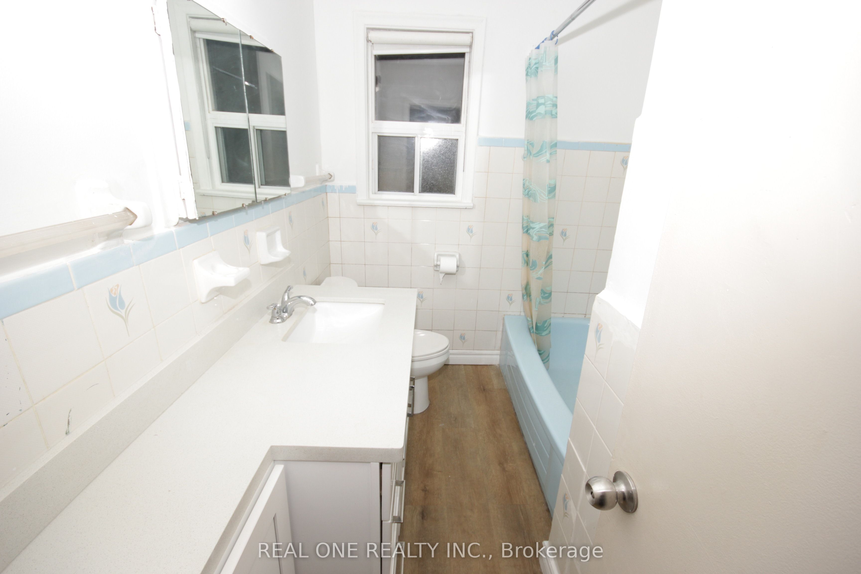 157 Shropshire Drive Property Photo 14