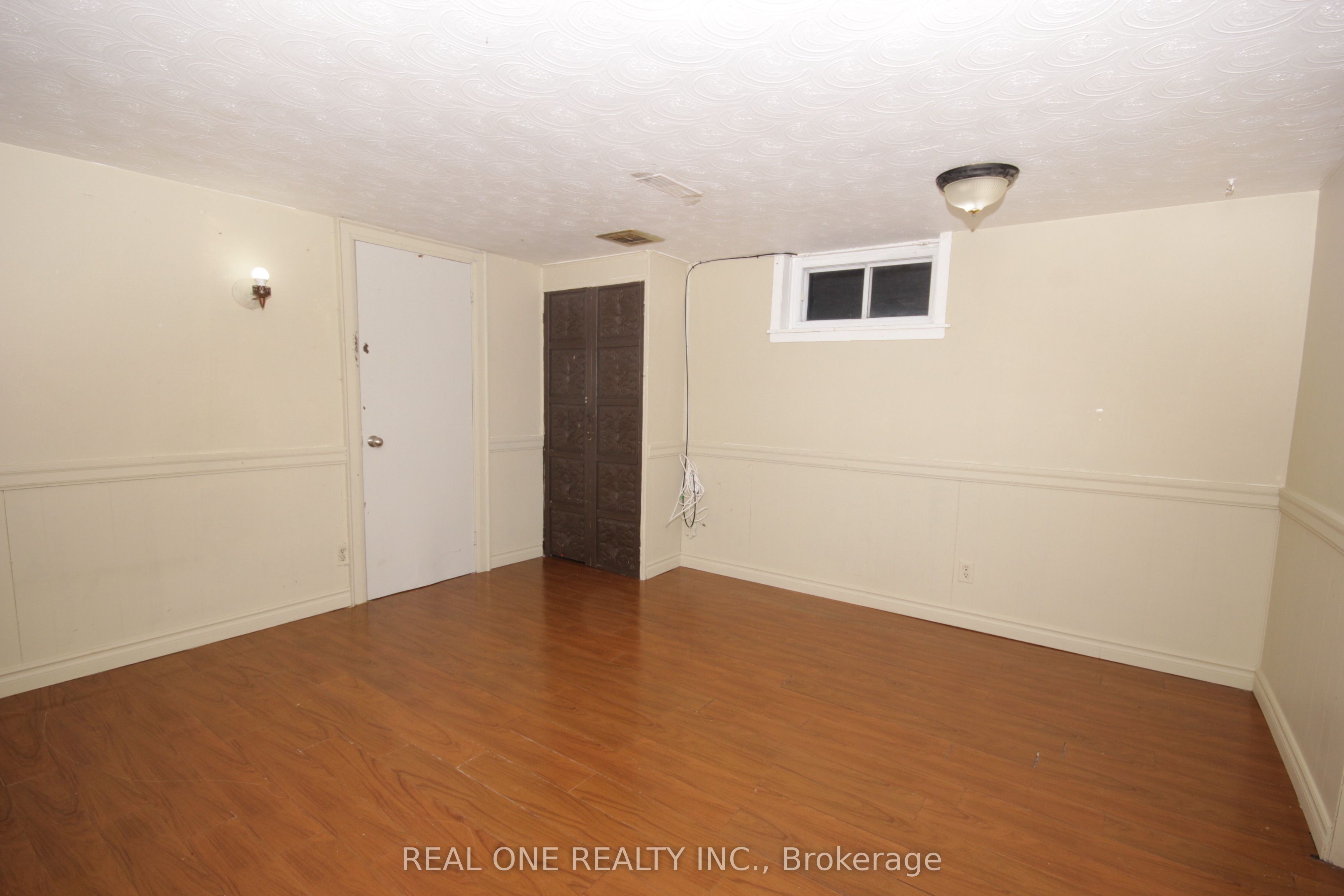 157 Shropshire Drive Property Photo 17