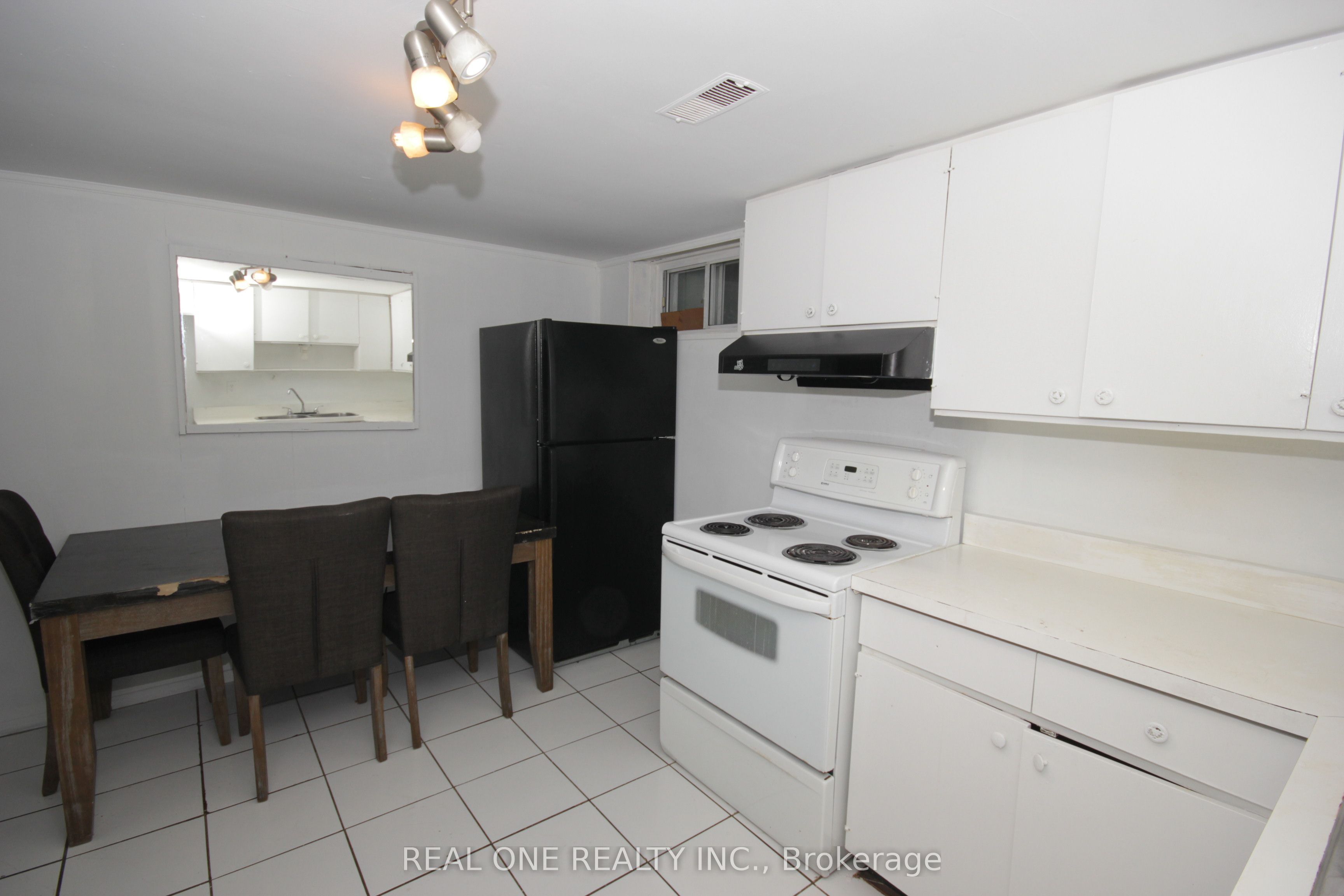 157 Shropshire Drive Property Photo 20