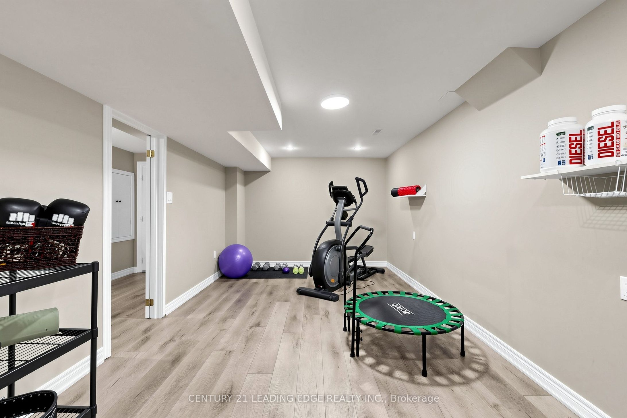 48 Tanis Crescent Property Photo 32