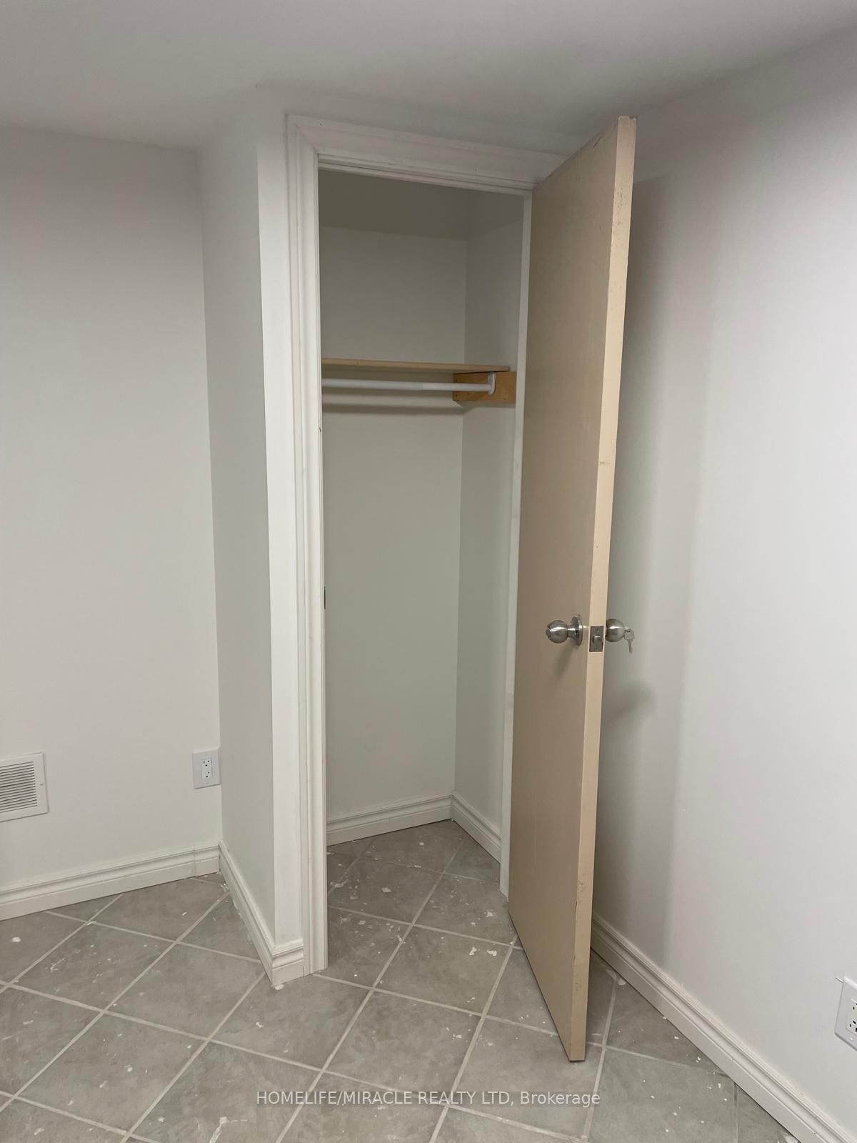 26 Anola Place Property Photo 10