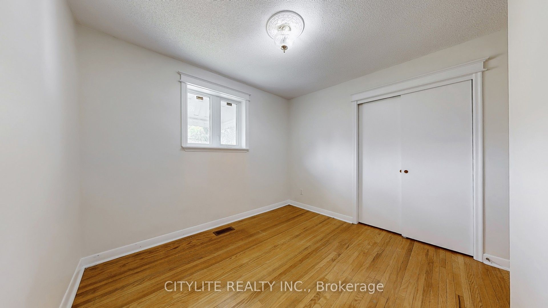 516 Monteith Avenue Property Photo 20