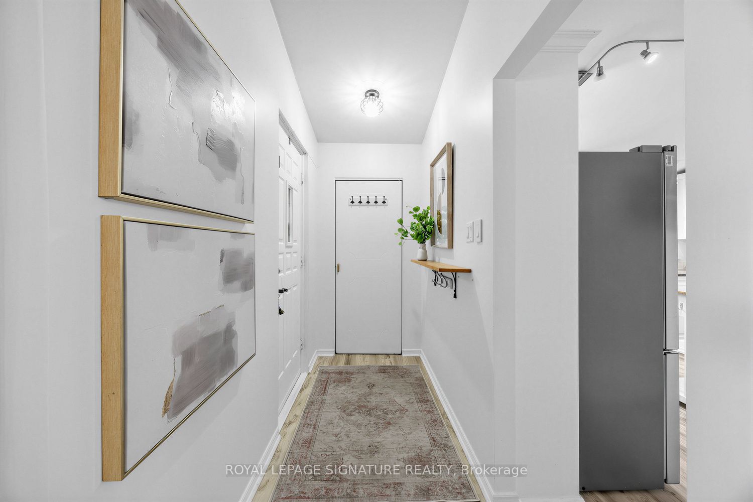 821 Krosno Boulevard Property Photo 3