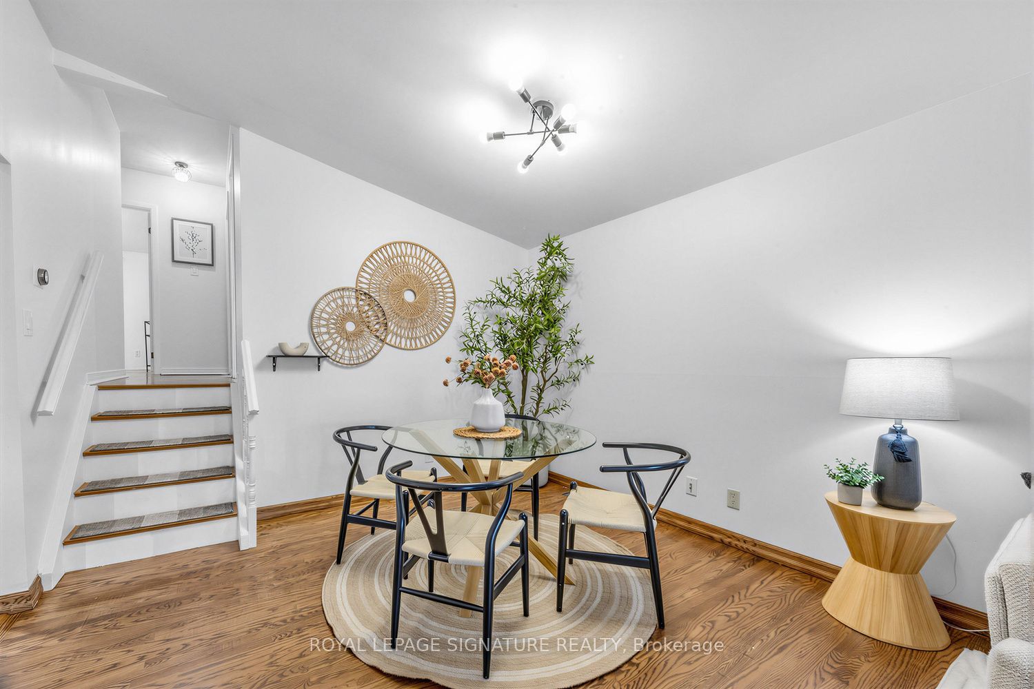 821 Krosno Boulevard Property Photo 7