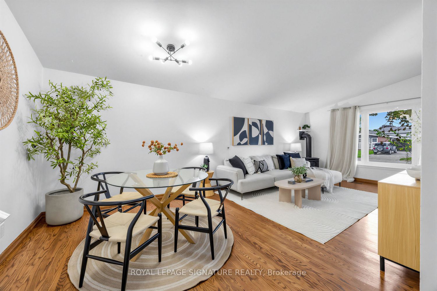 821 Krosno Boulevard Property Photo 8