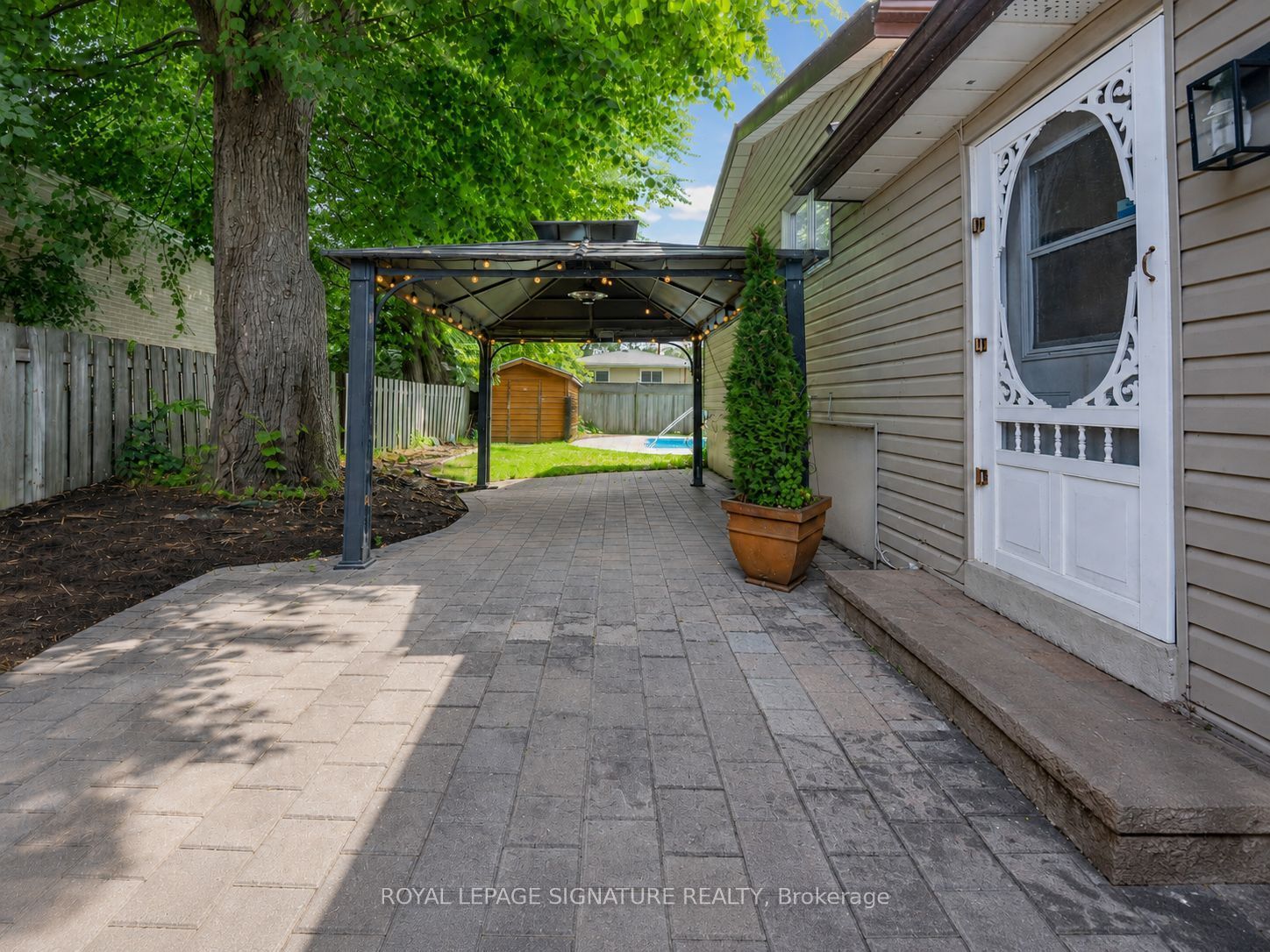 821 Krosno Boulevard Property Photo 23