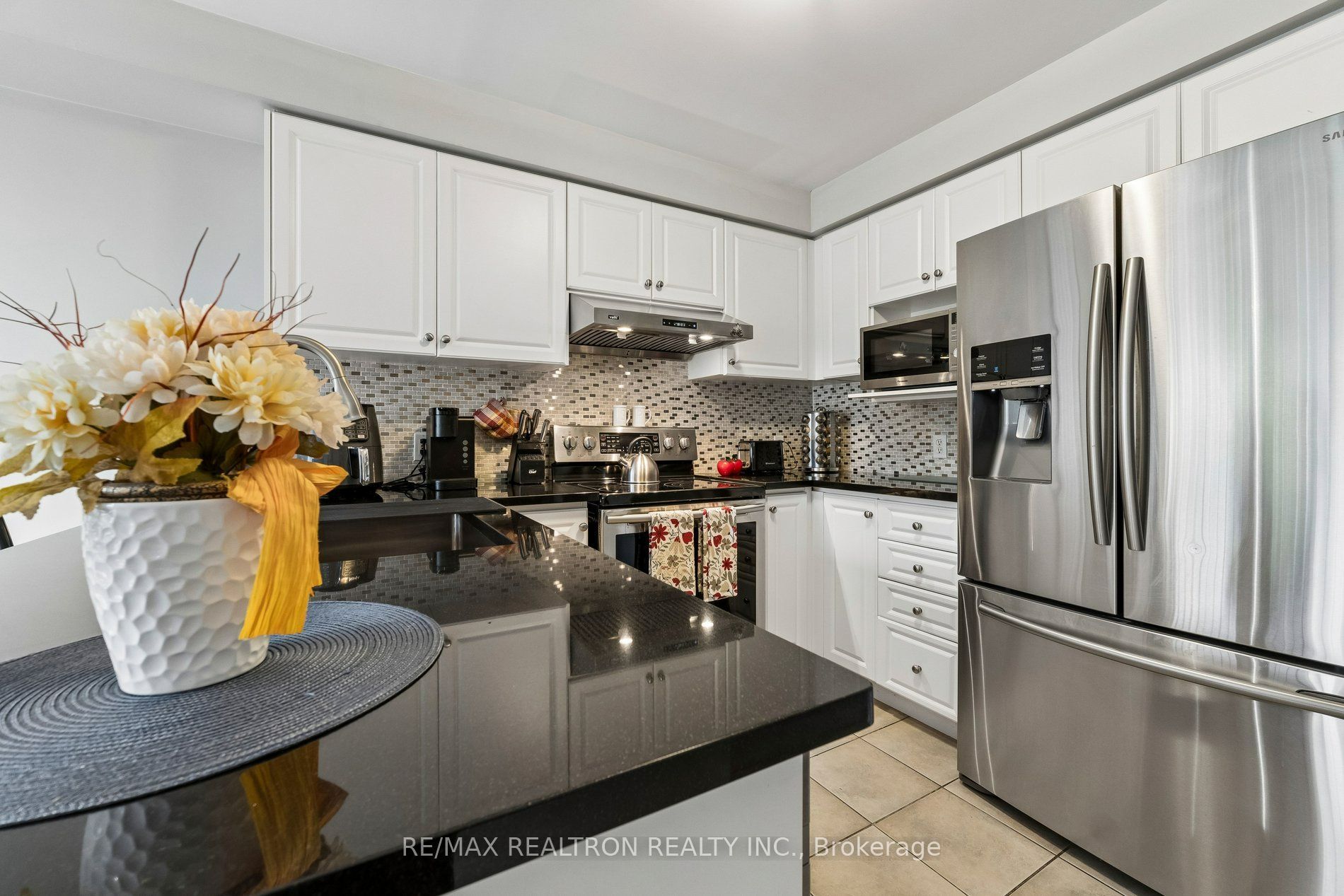 58 Lurosa Crescent Property Photo 13