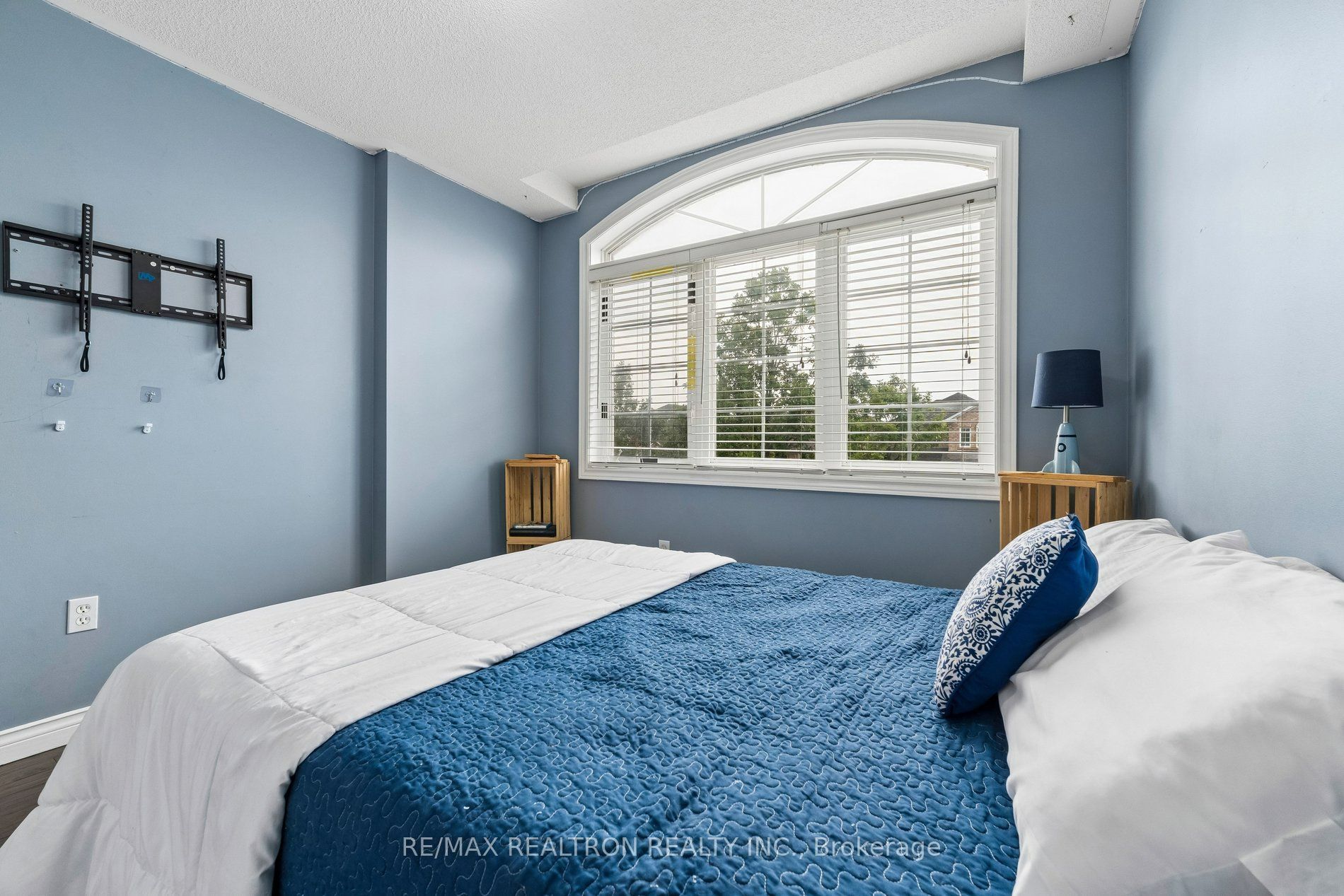 58 Lurosa Crescent Property Photo 37