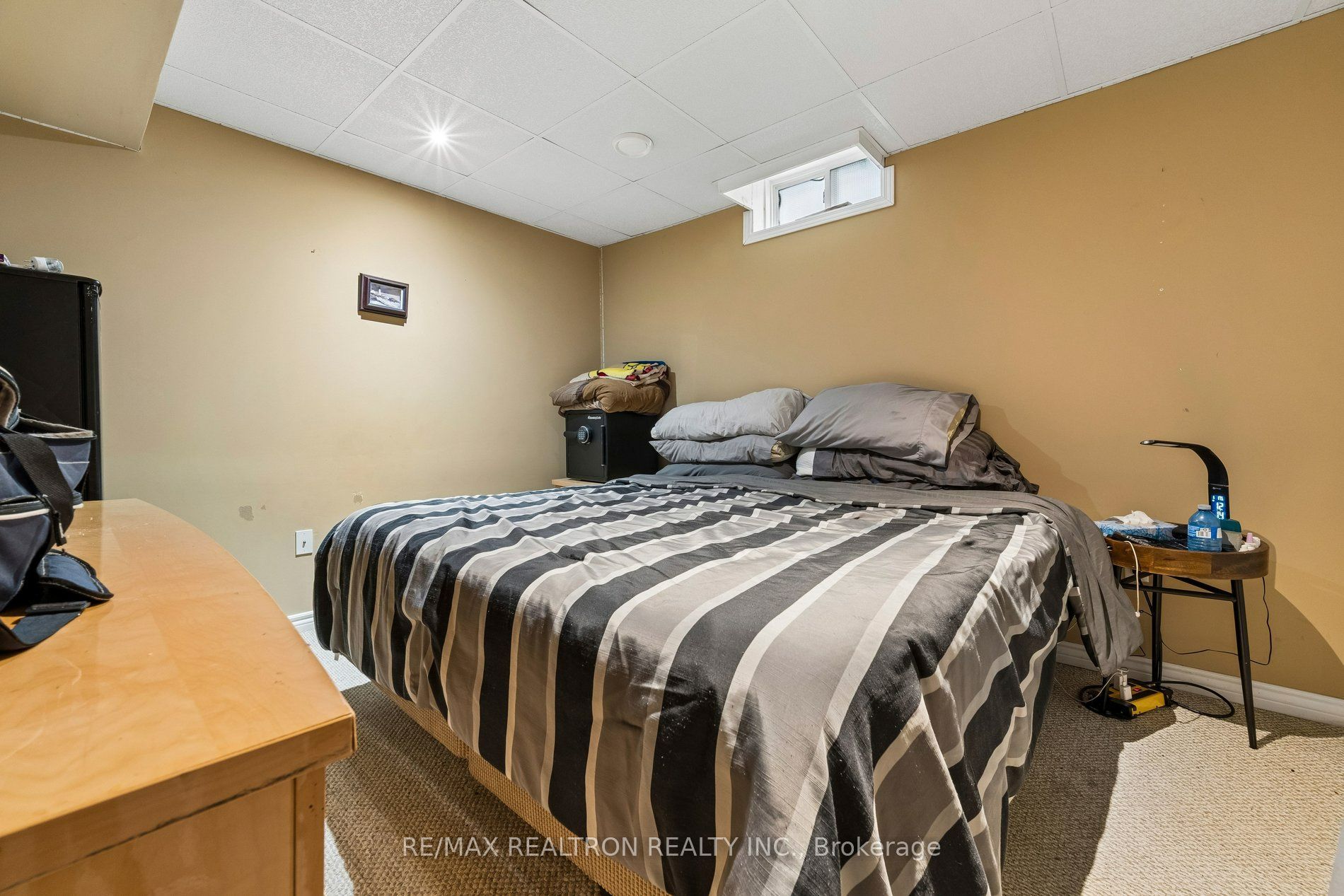 58 Lurosa Crescent Property Photo 42