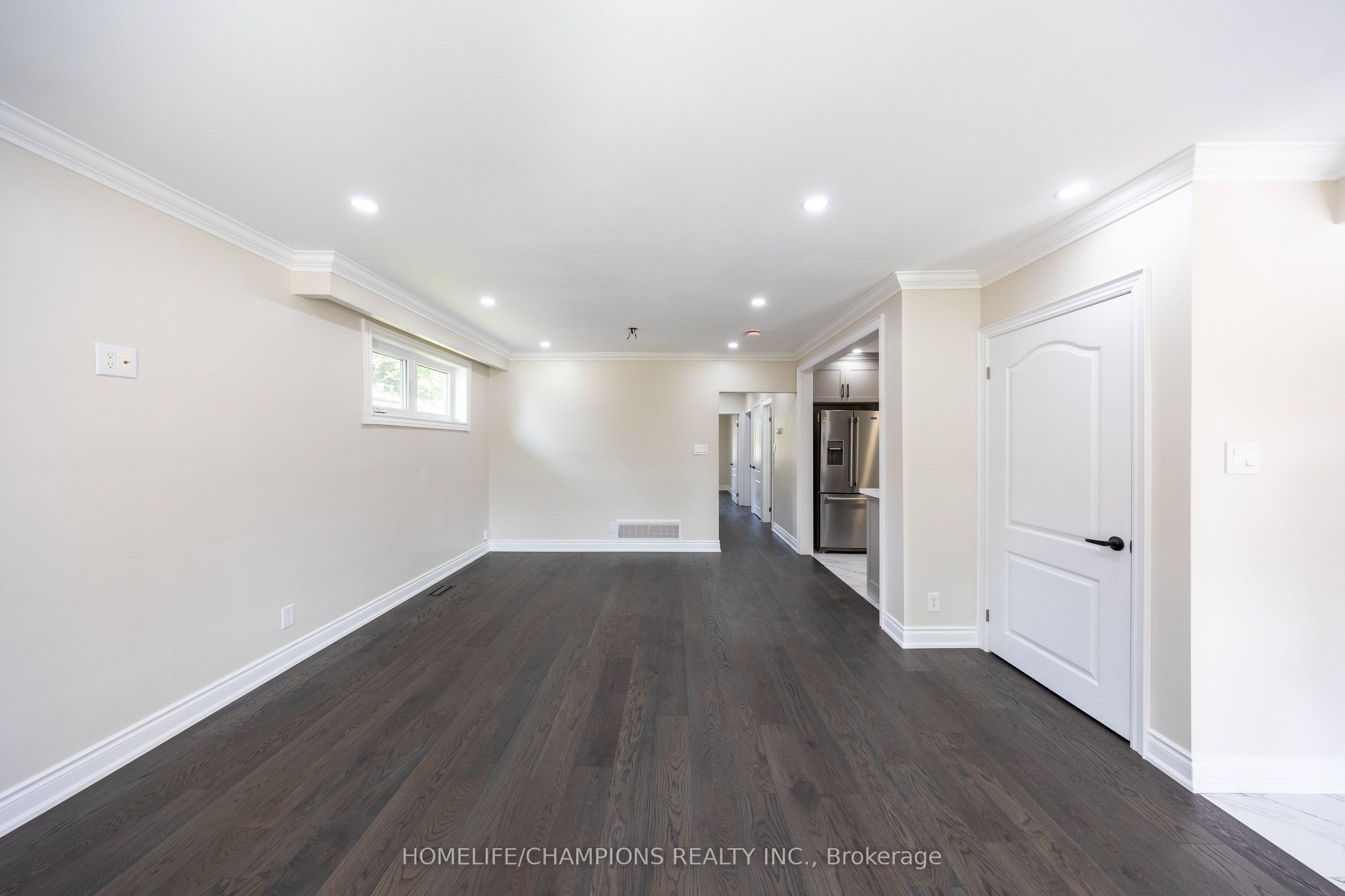 1083 Birchmount Road Property Photo 7