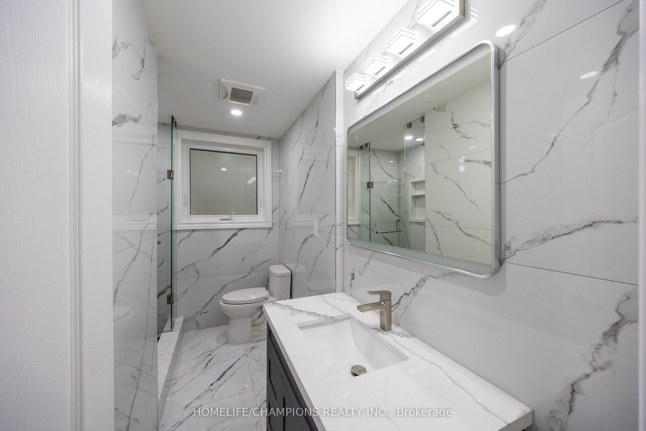 1083 Birchmount Road Property Photo 10