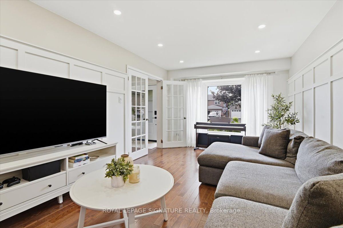 50 Lumsden Crescent Property Photo 6