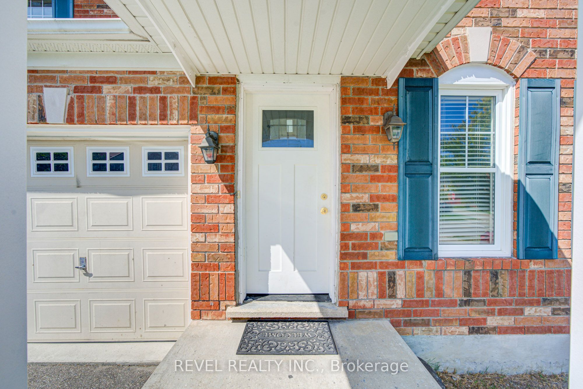 112 Rouge River Drive Property Photo 2