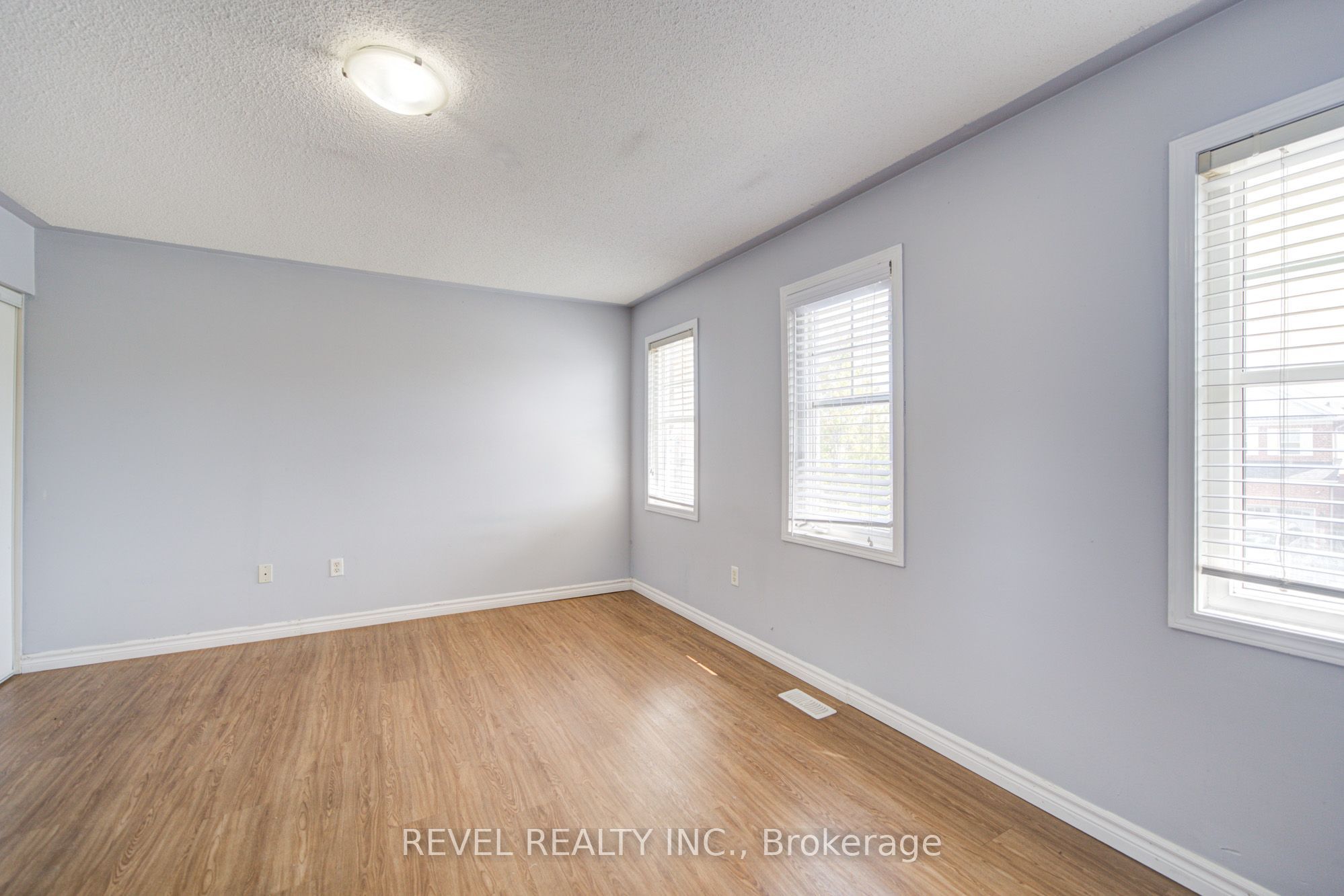 112 Rouge River Drive Property Photo 32