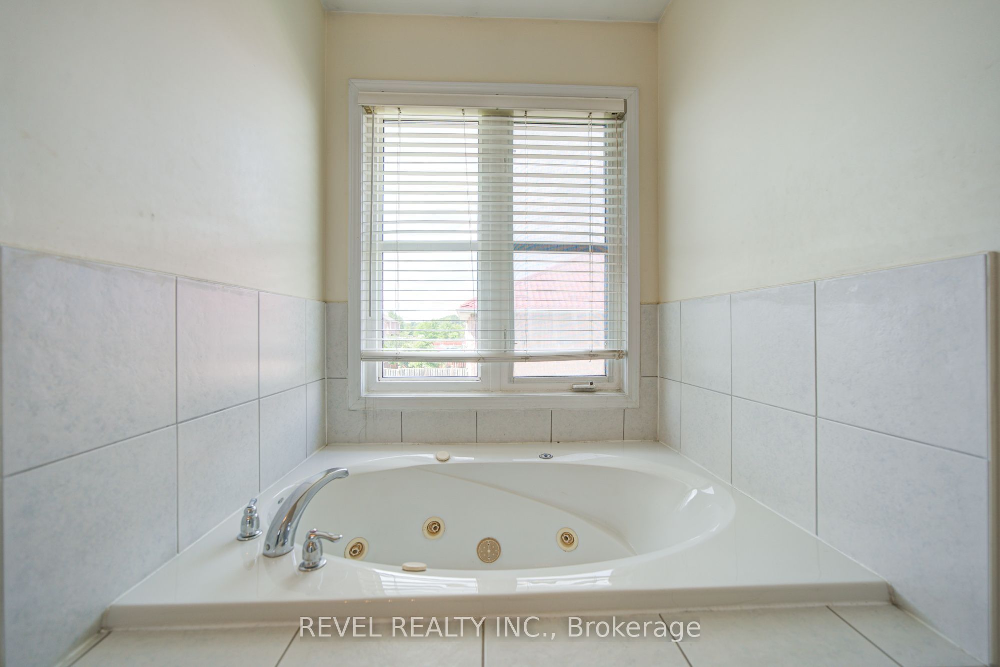112 Rouge River Drive Property Photo 38