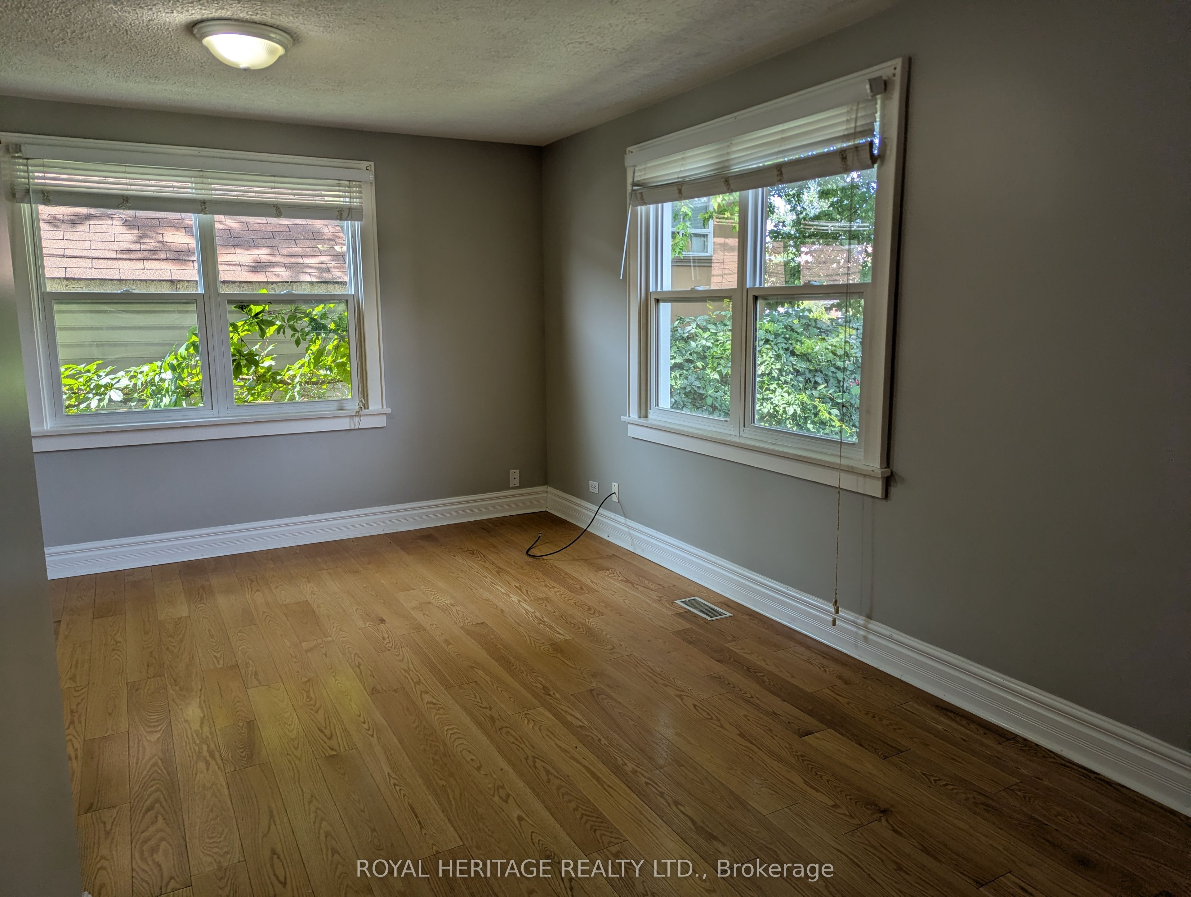 951 Dundas Street E 1 Property Photo 11
