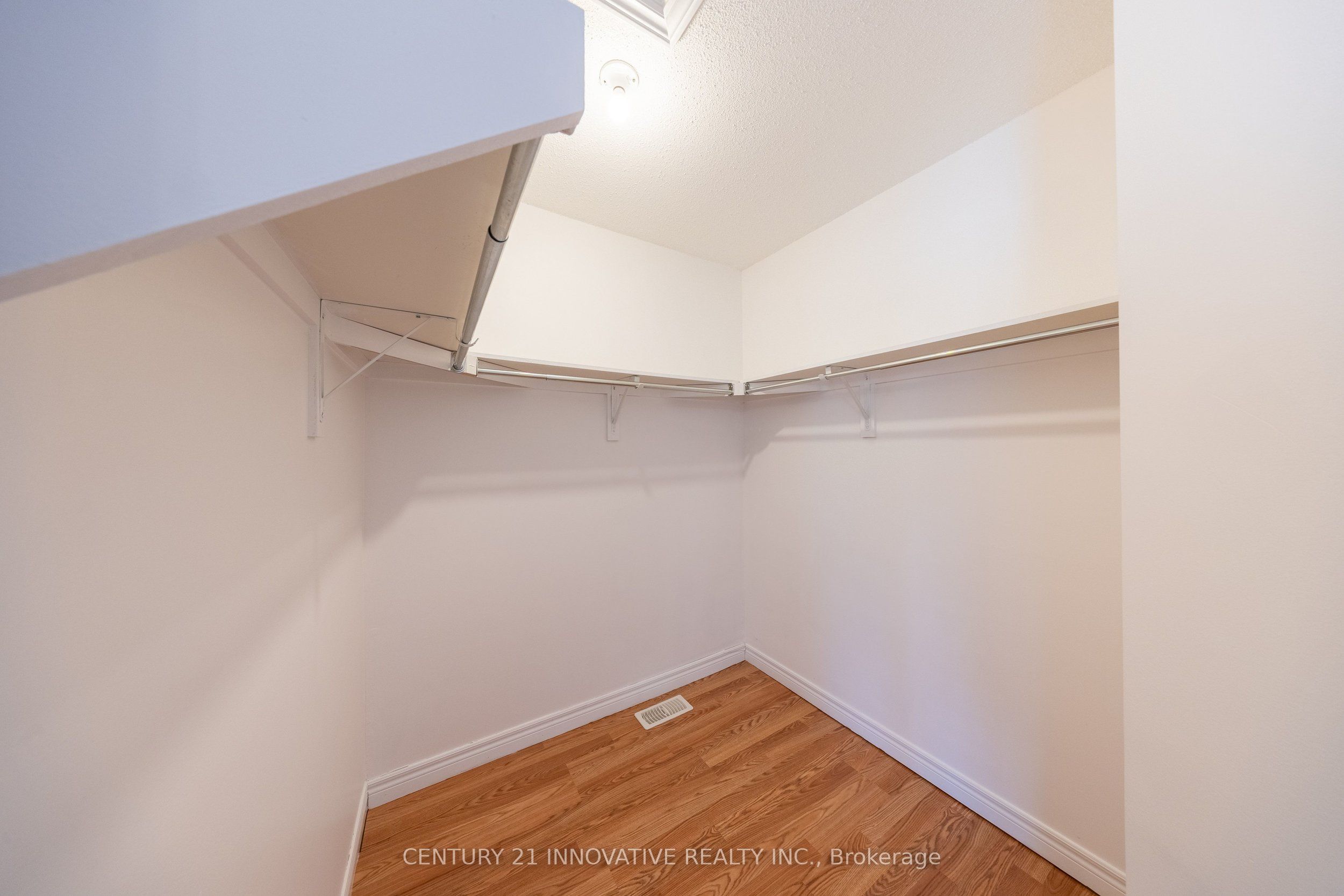 54 Carpendale Crescent Property Photo 28