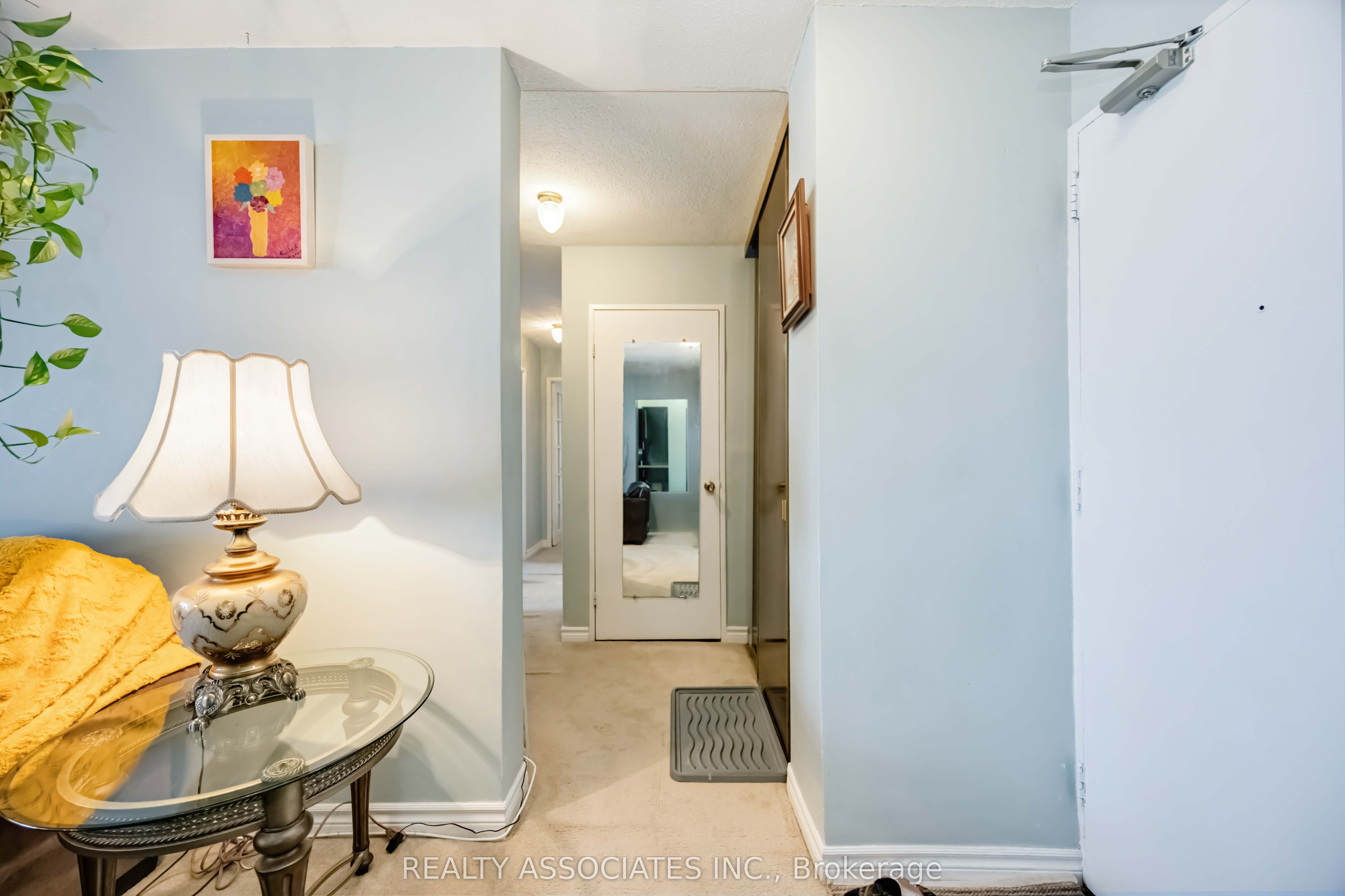180 Markham Road 811 Property Photo 14