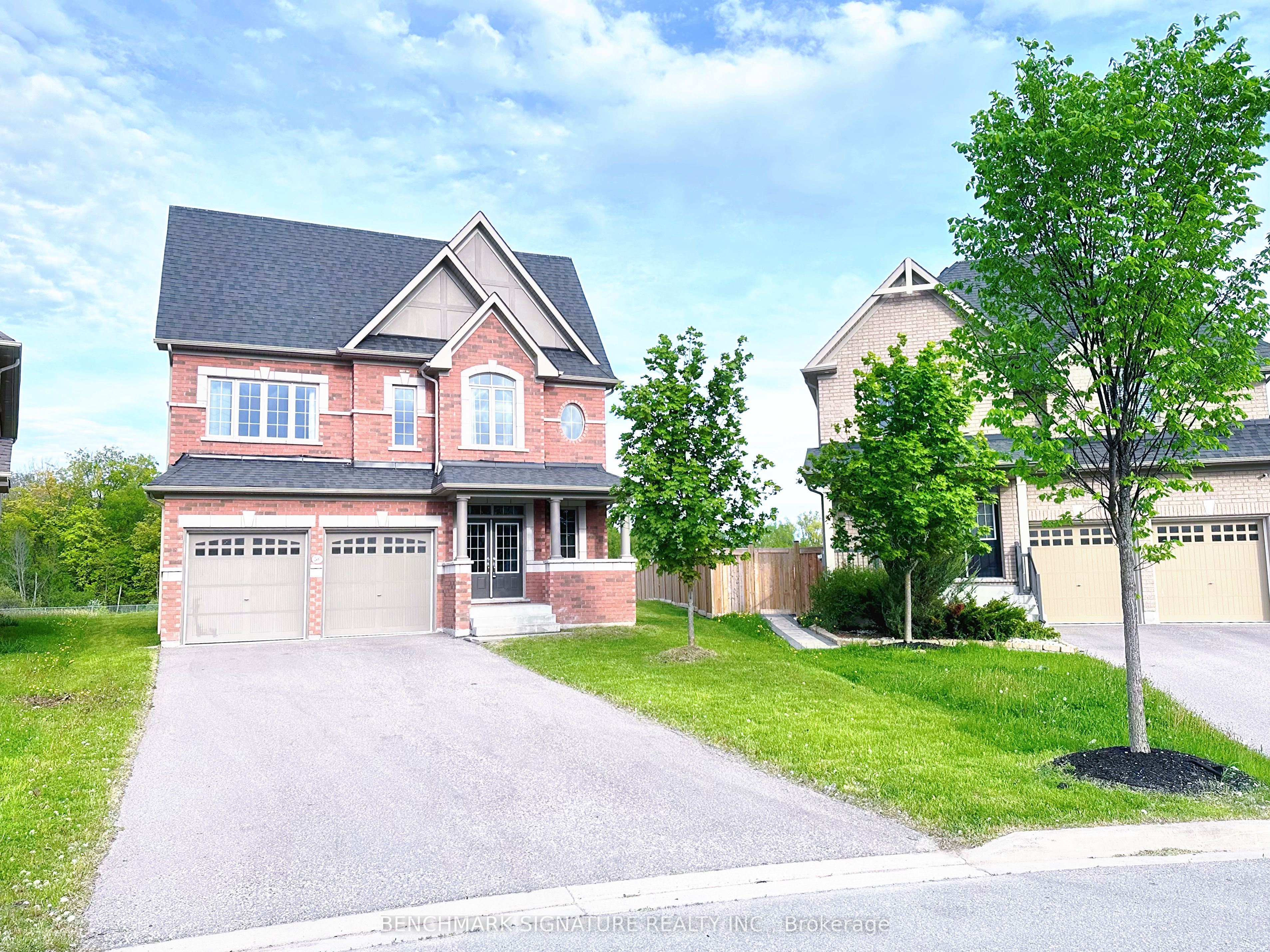 2481 Bandsman Crescent Property Photo 1
