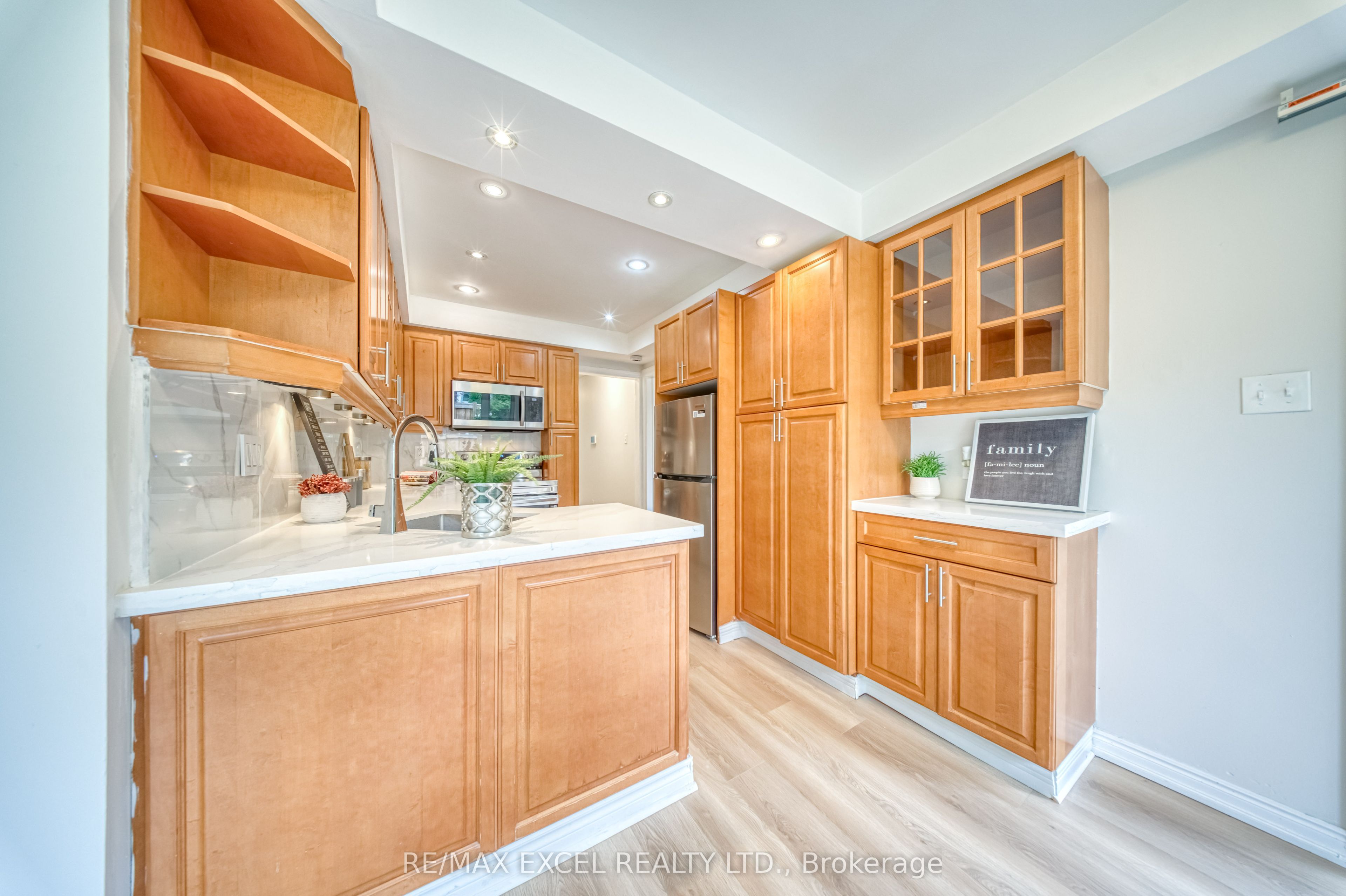 1019 Rouge Valley Drive Property Photo 15