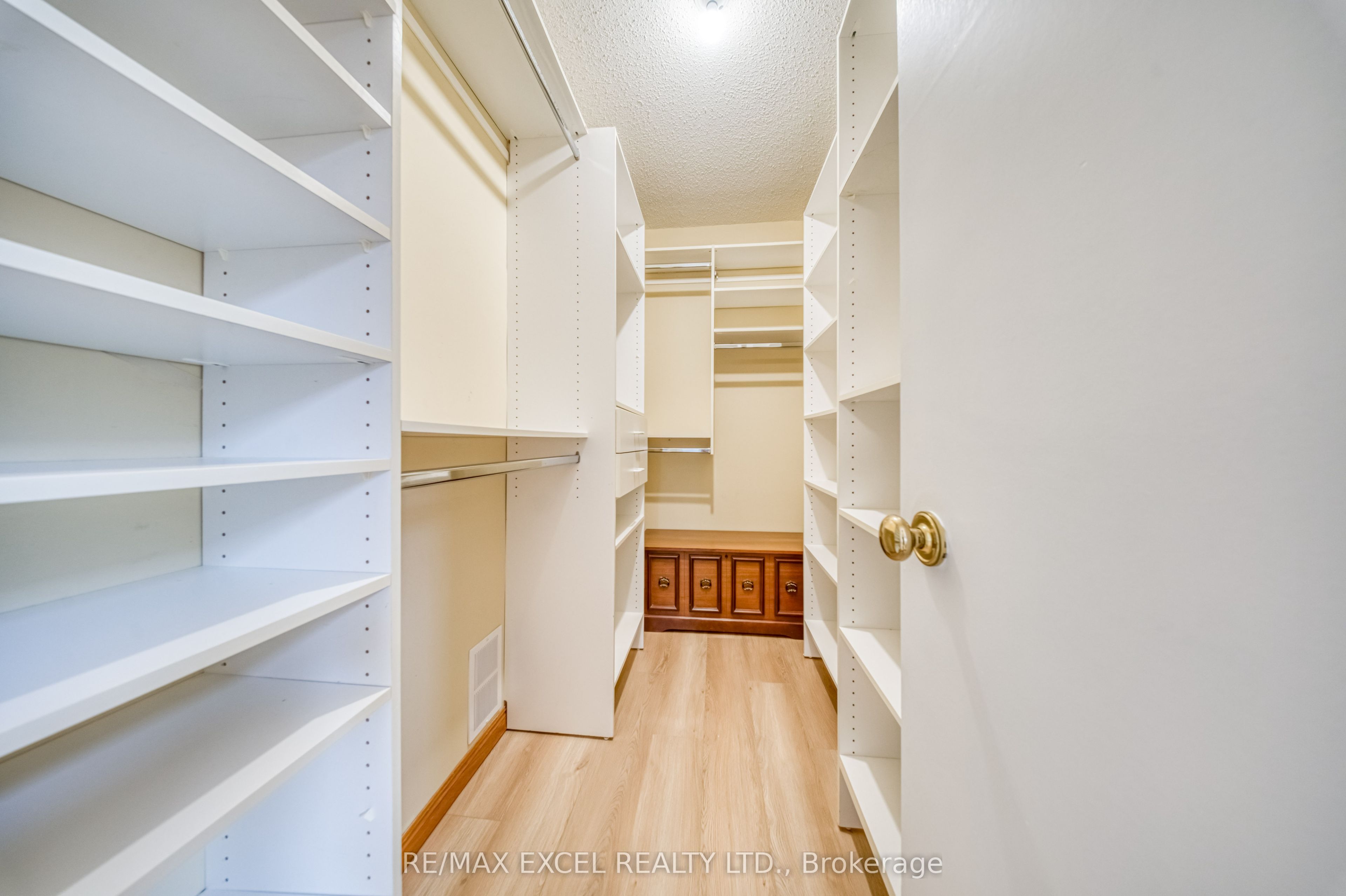 1019 Rouge Valley Drive Property Photo 29
