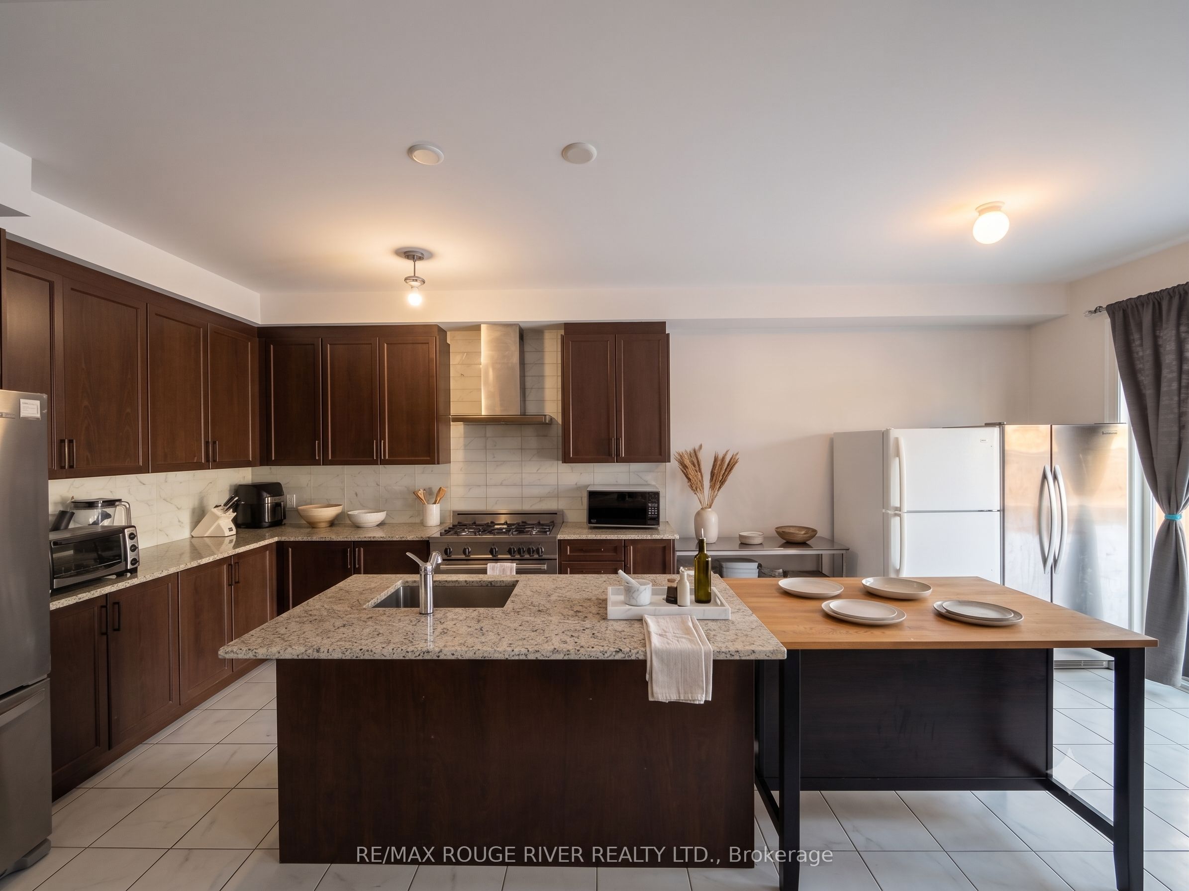 45 Rich Crescent Property Photo 5