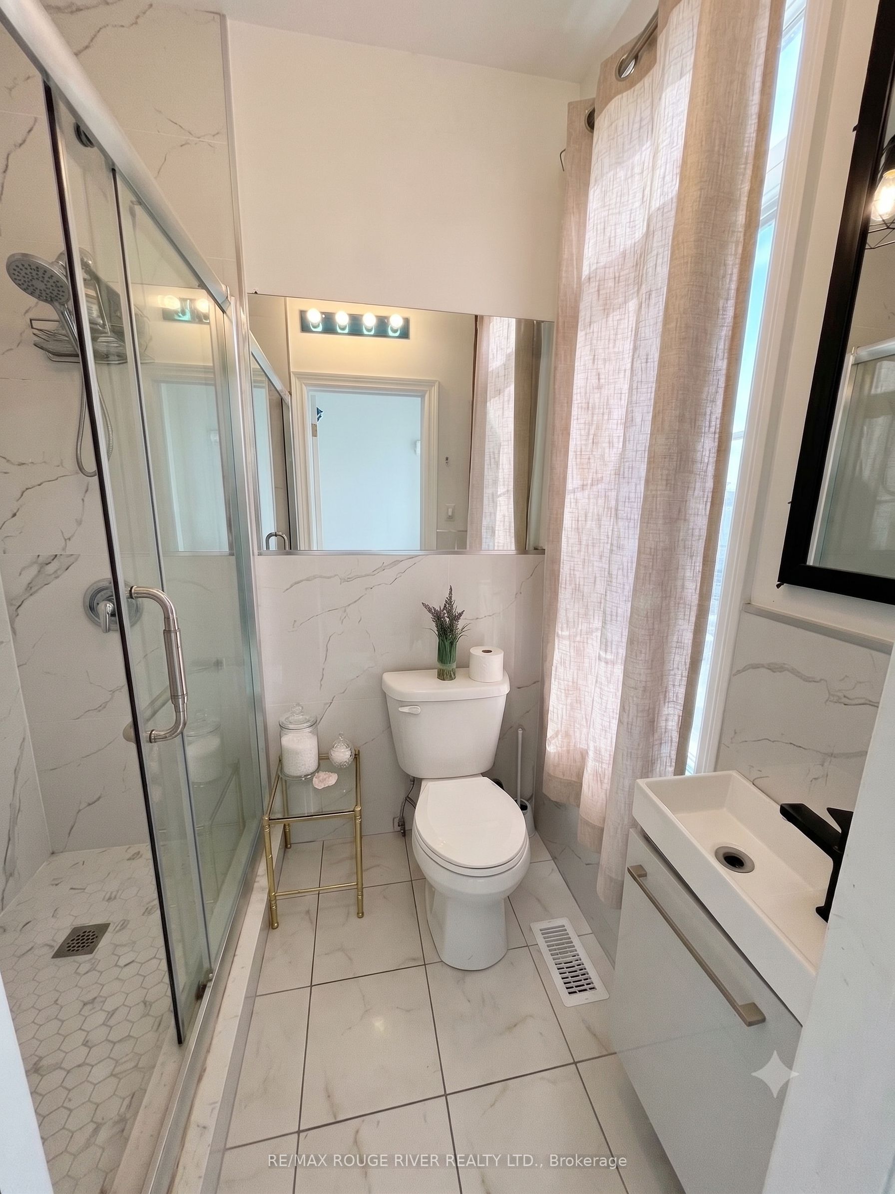 45 Rich Crescent Property Photo 6