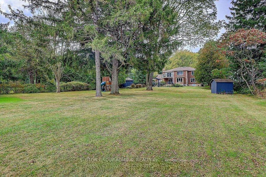 48 Meadowcliffe Drive Property Photo 5
