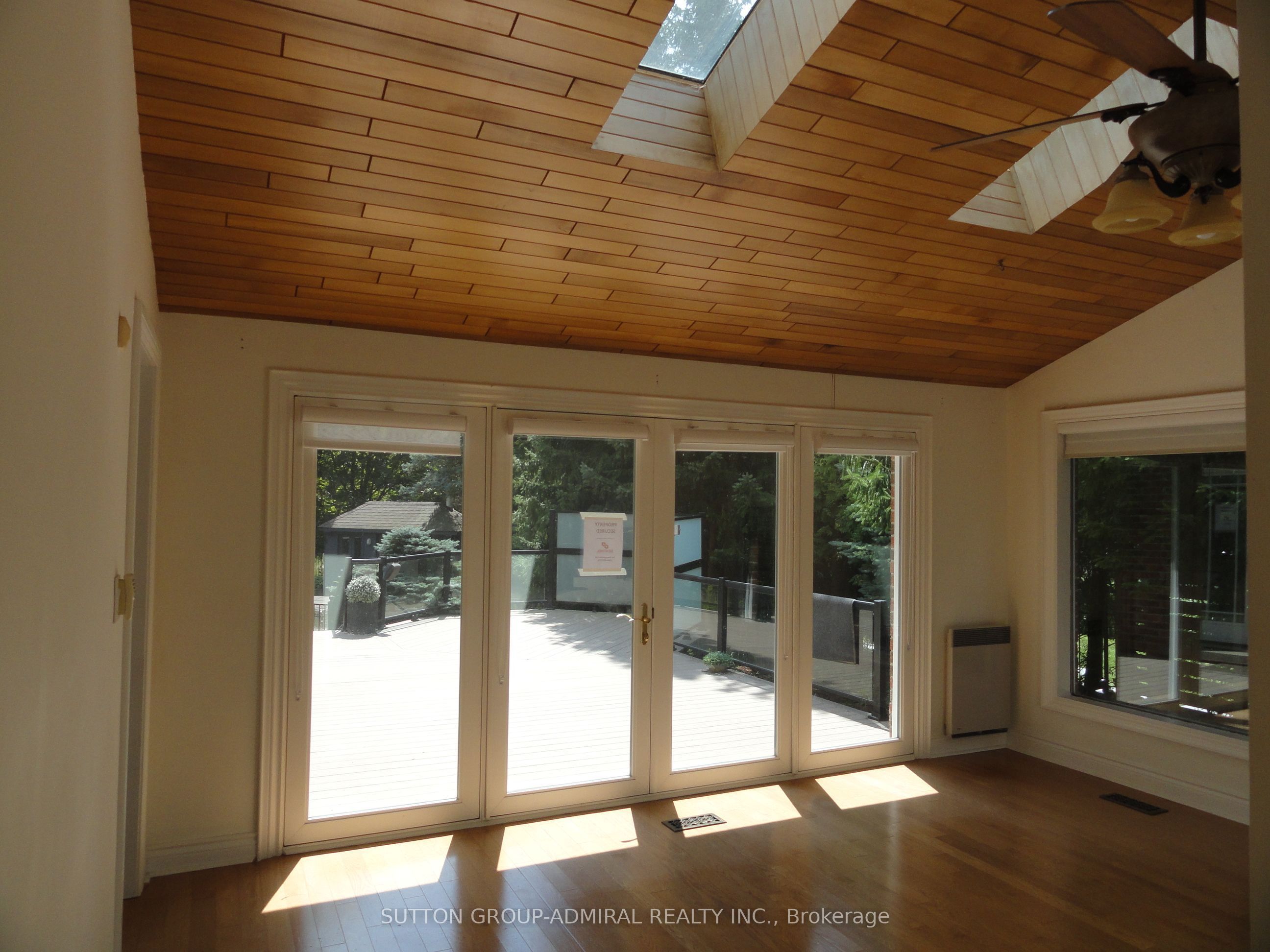 48 Meadowcliffe Drive Property Photo 17