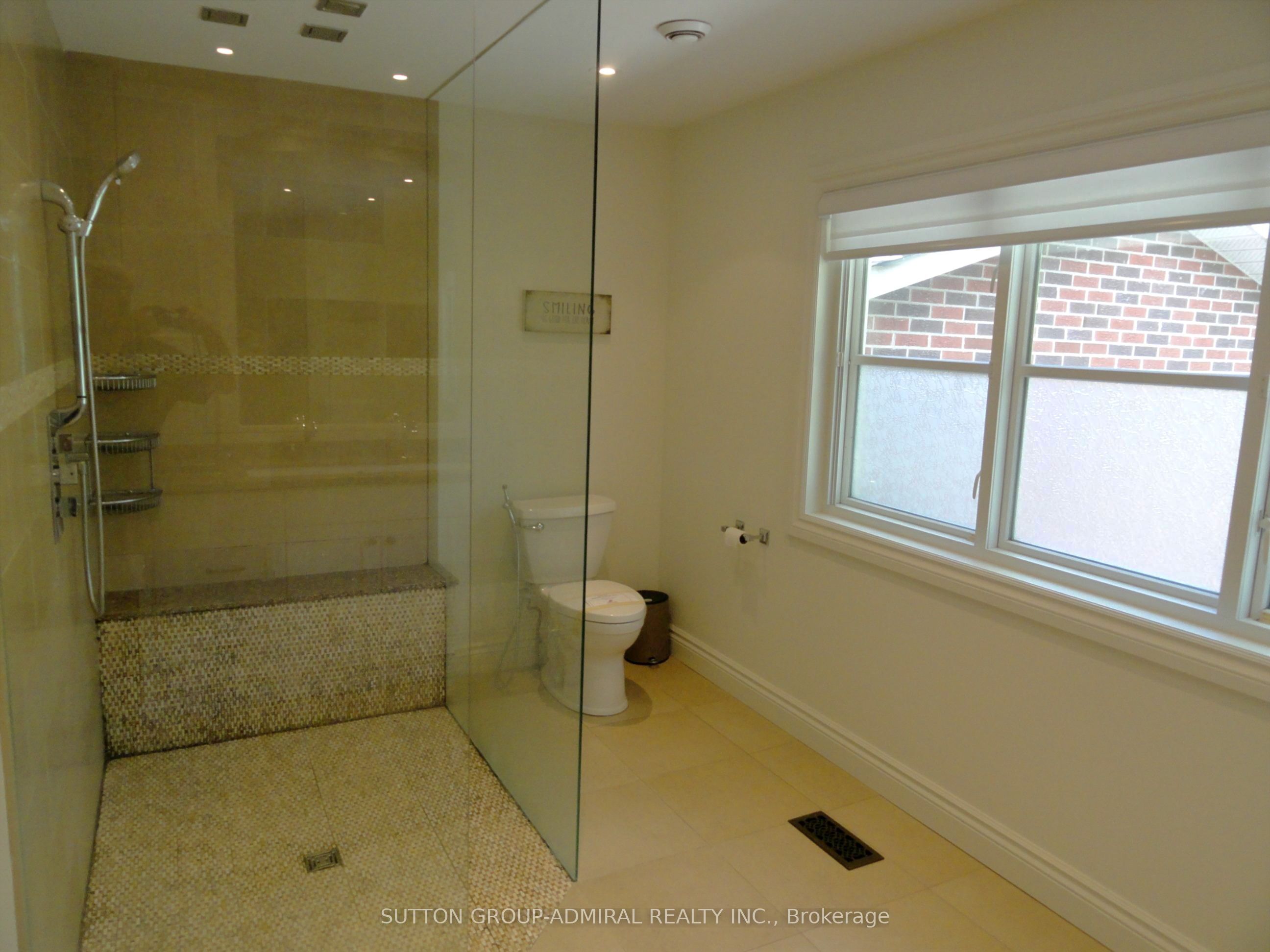 48 Meadowcliffe Drive Property Photo 20