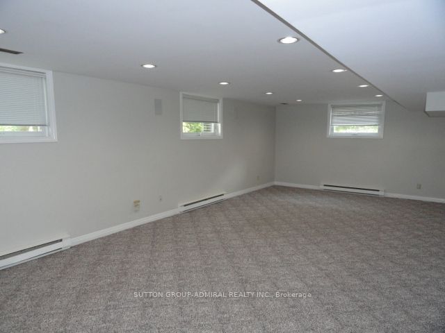 48 Meadowcliffe Drive Property Photo 25