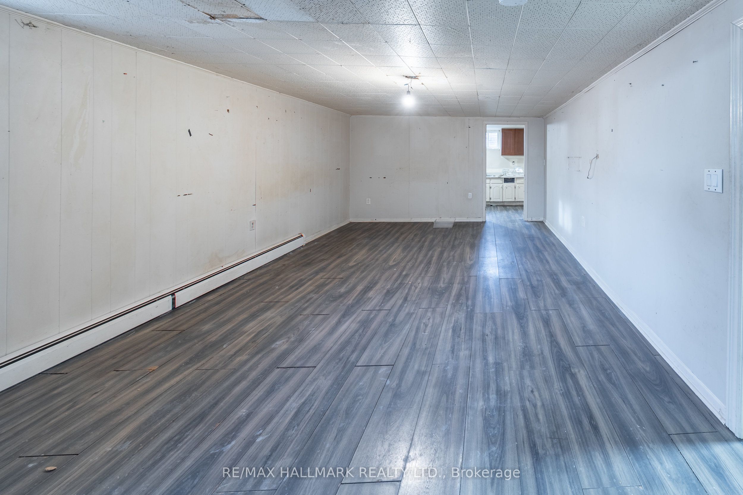 1911 Glenview Road Property Photo 21
