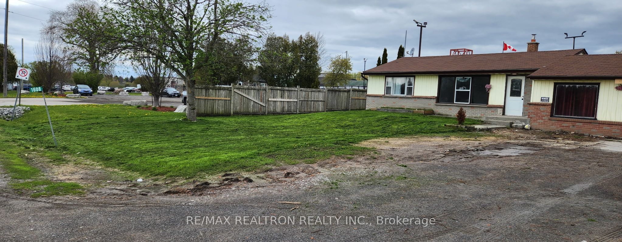1608 Baseline Road W