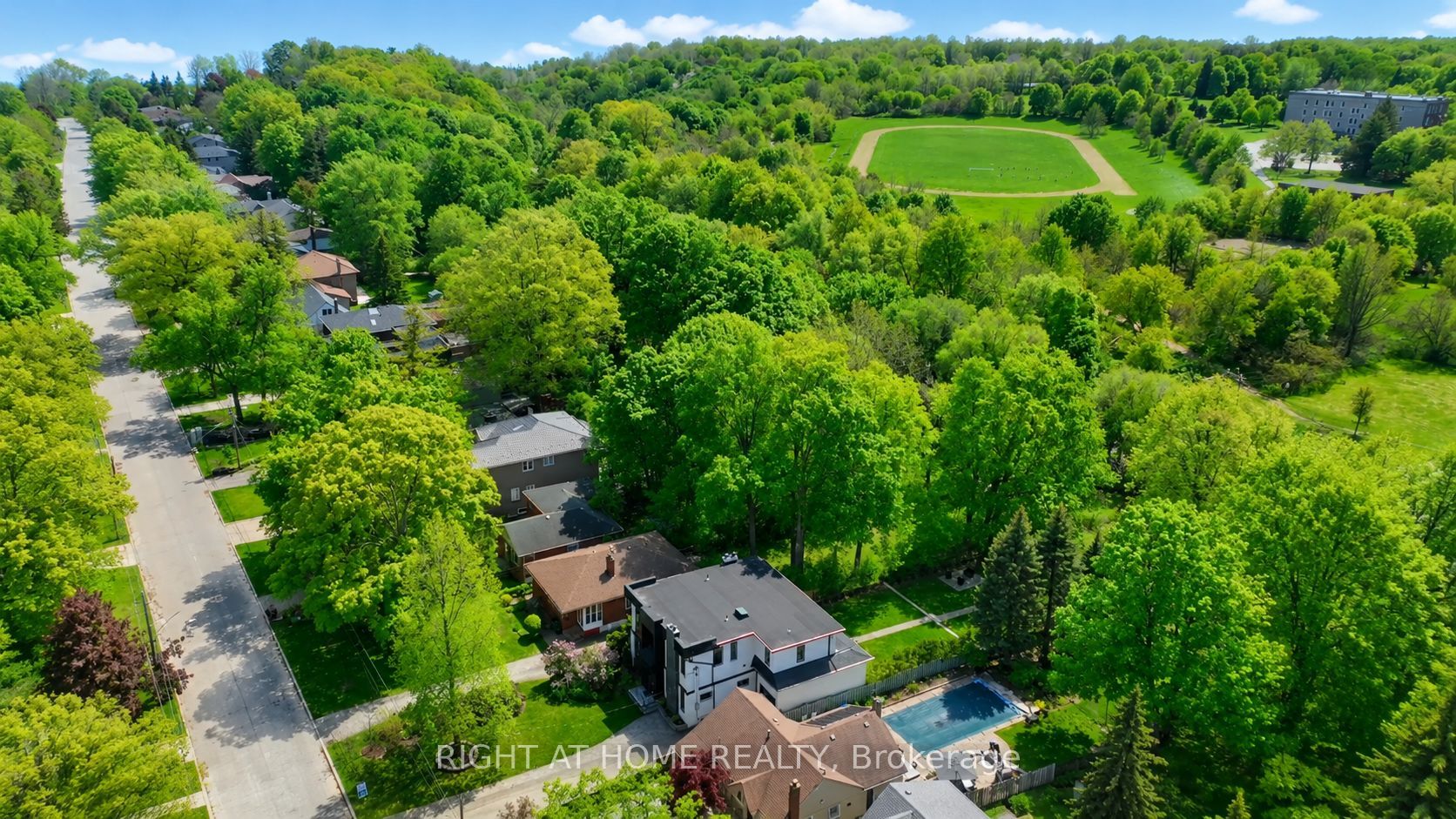64 Larwood Boulevard Property Photo 4