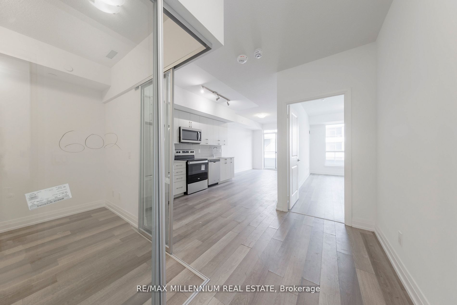 3121 Sheppard Avenue E 602 Property Photo 8