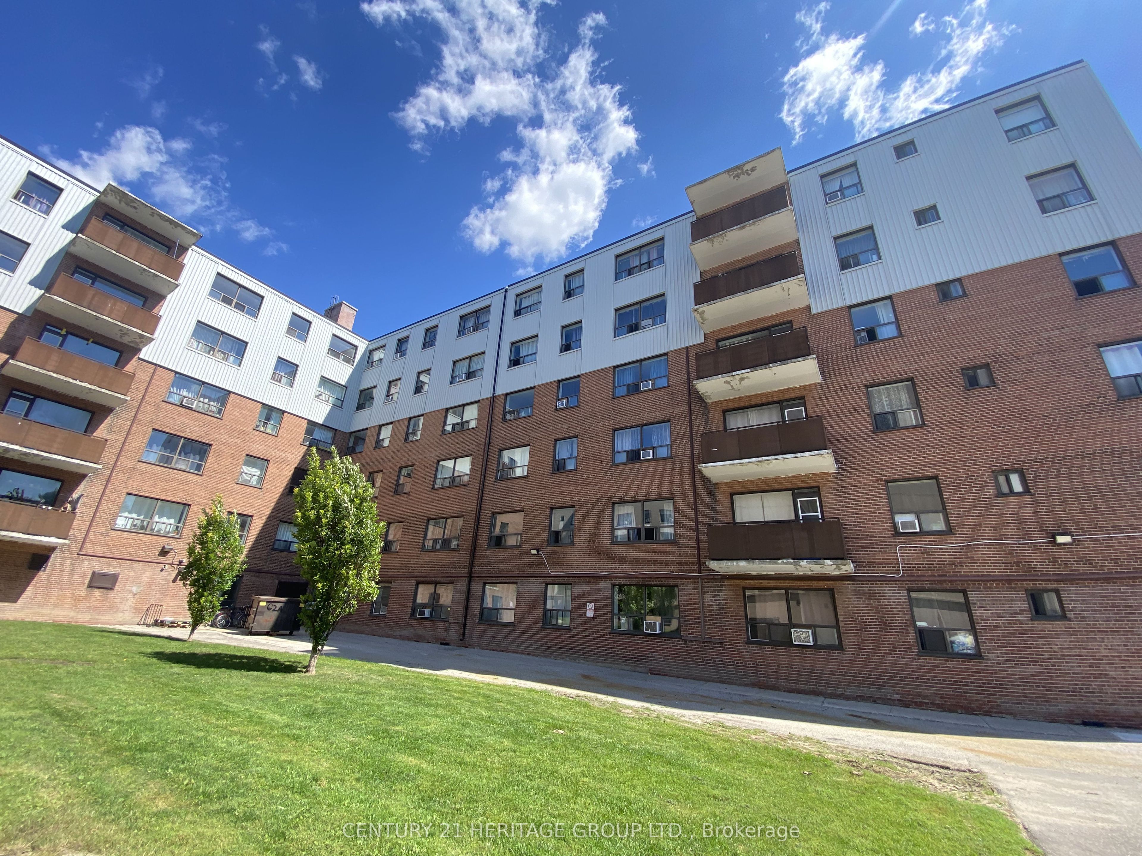 3111 Eglinton Avenue E 509 Property Photo 1