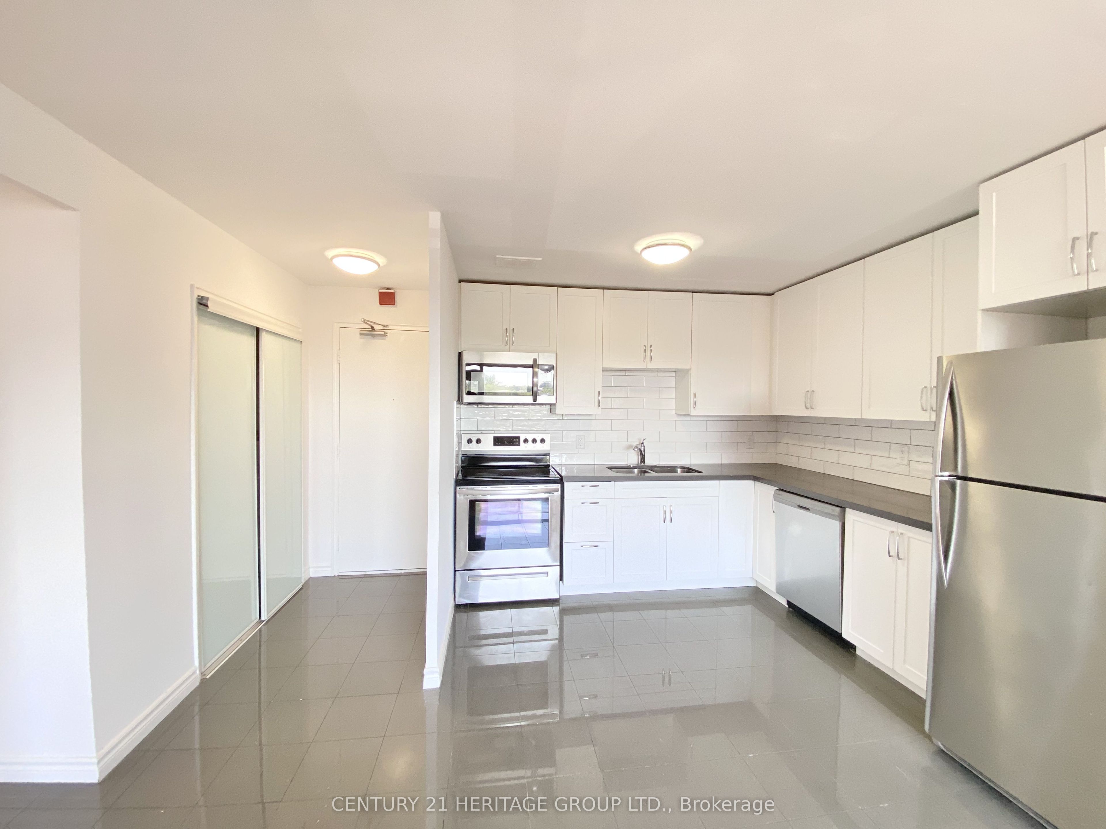 3111 Eglinton Avenue E 509 Property Photo 3
