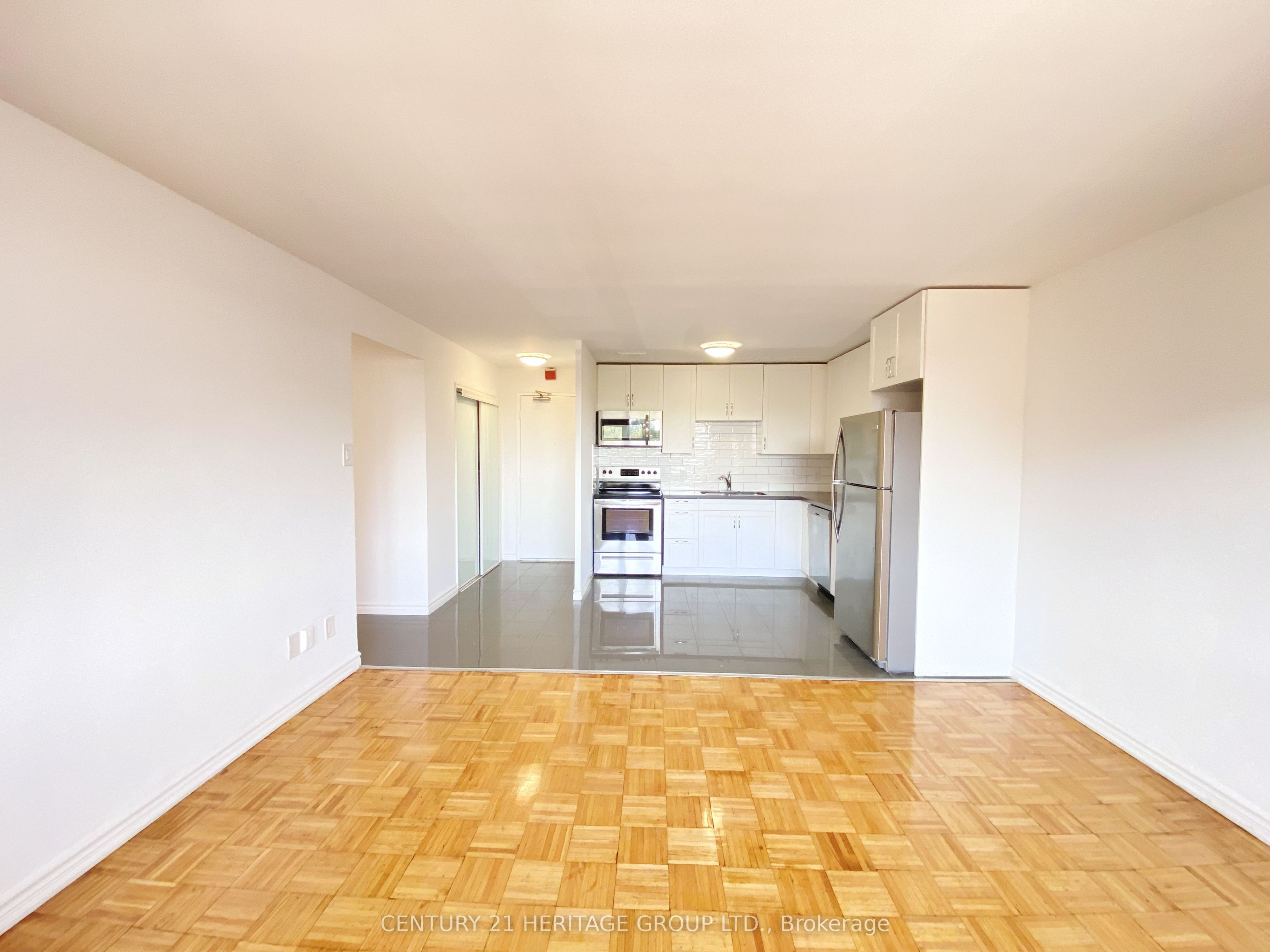 3111 Eglinton Avenue E 509 Property Photo 4