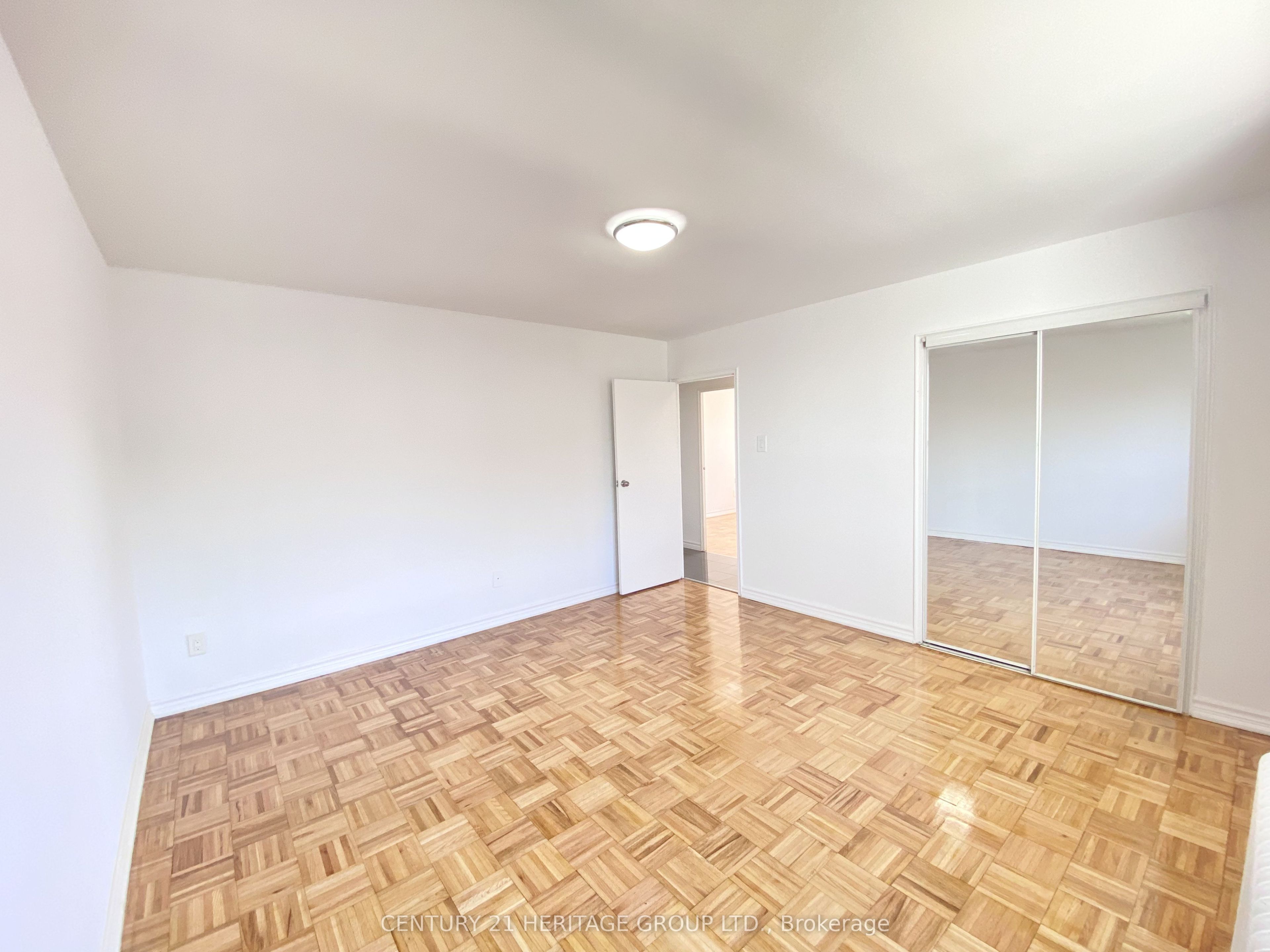 3111 Eglinton Avenue E 509 Property Photo 14