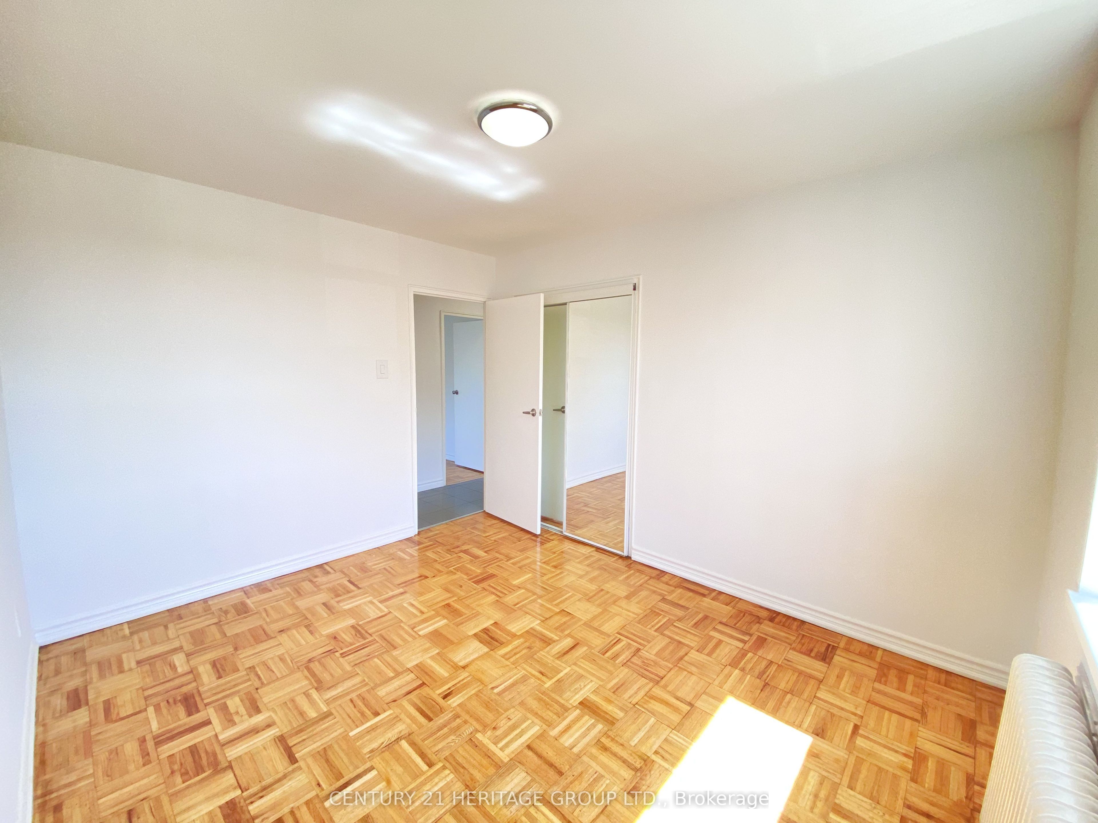 3111 Eglinton Avenue E 509 Property Photo 16