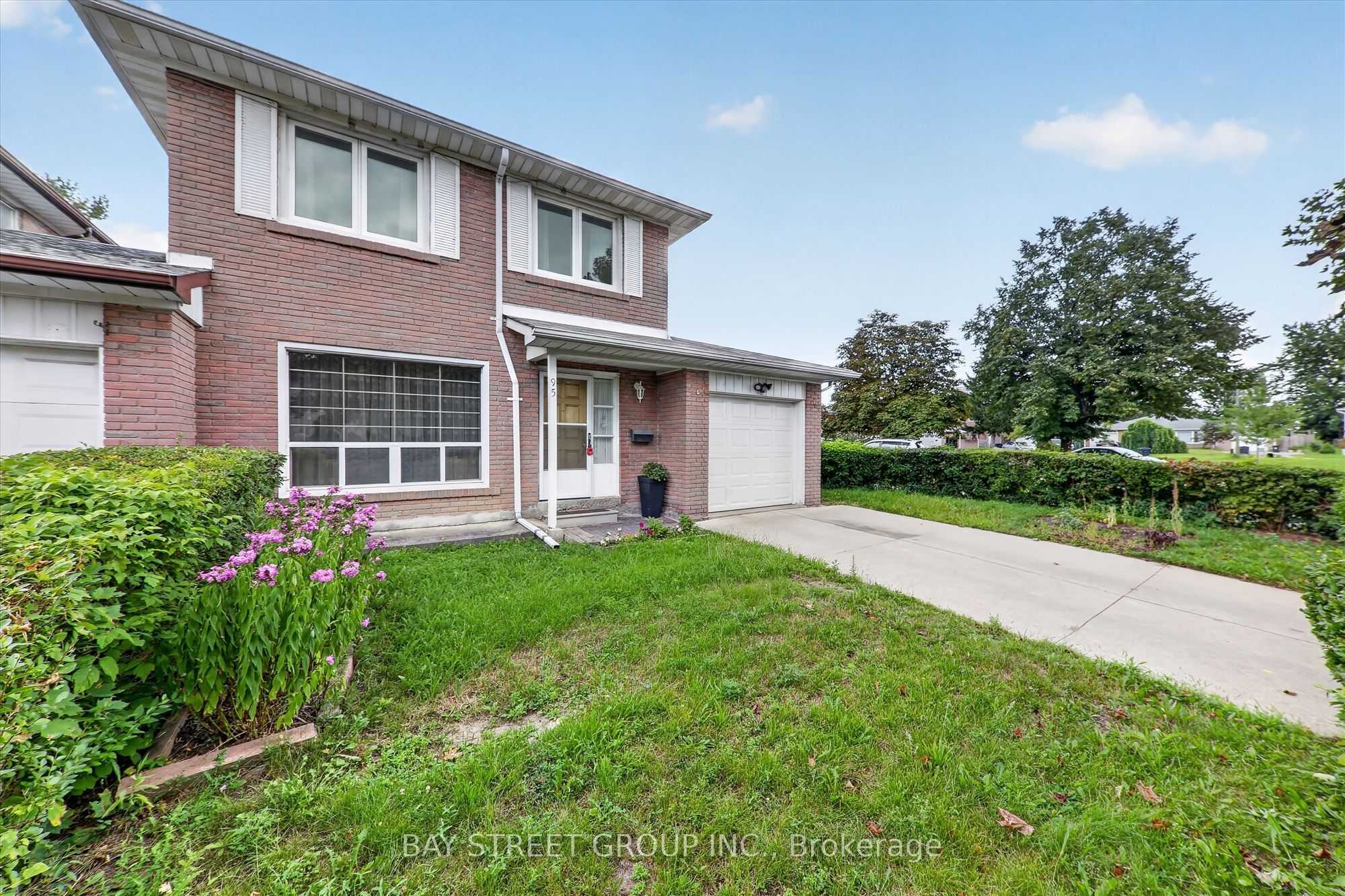 95 Tineta Crescent Property Photo 3