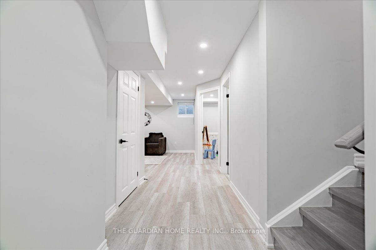 45 Barkerville Drive Property Photo 40