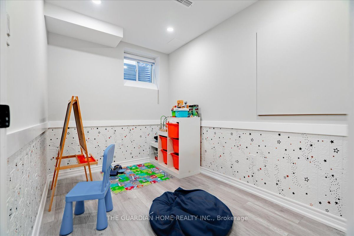 45 Barkerville Drive Property Photo 45