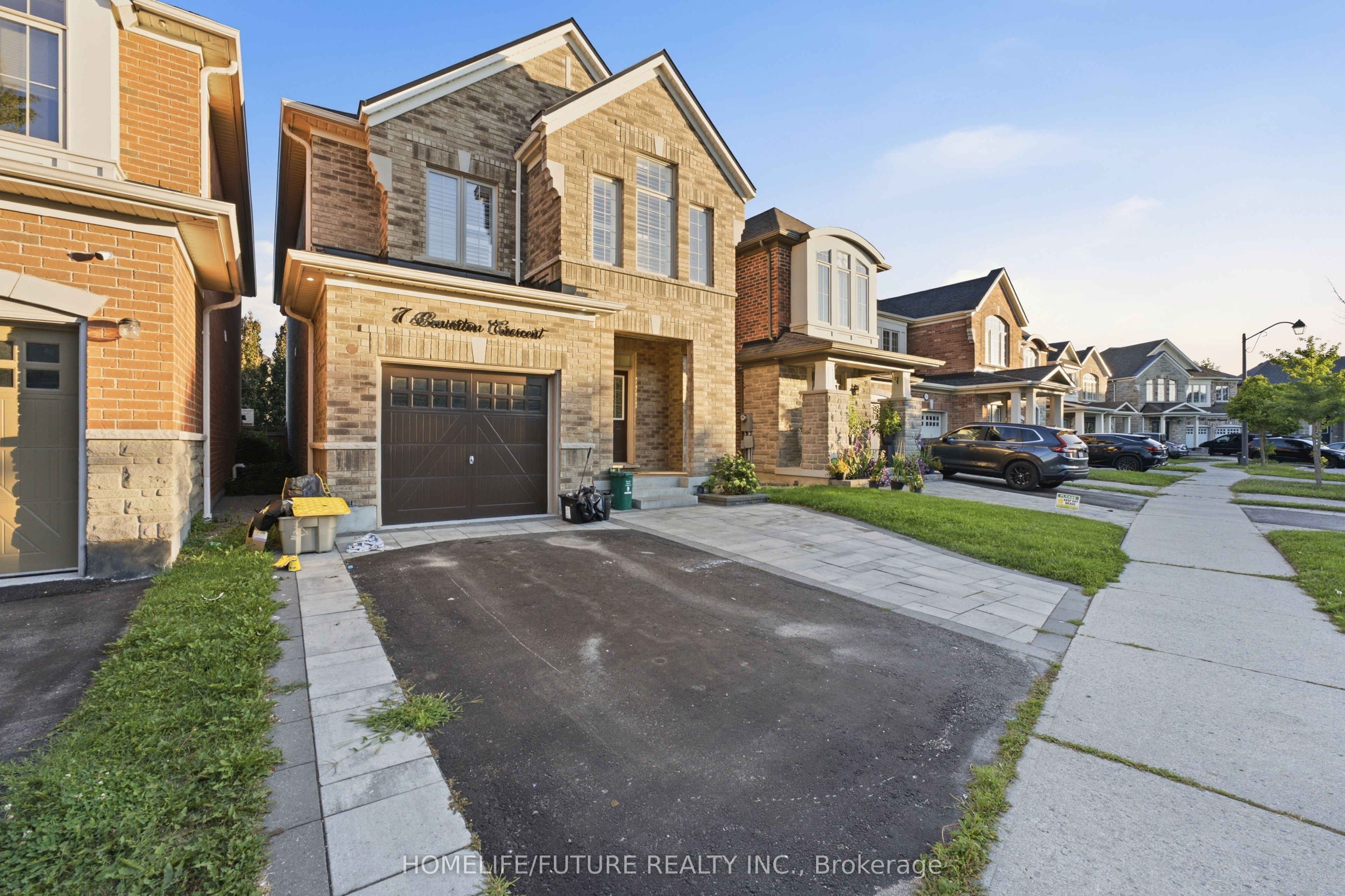 7 Beverton Crescent Property Photo 1