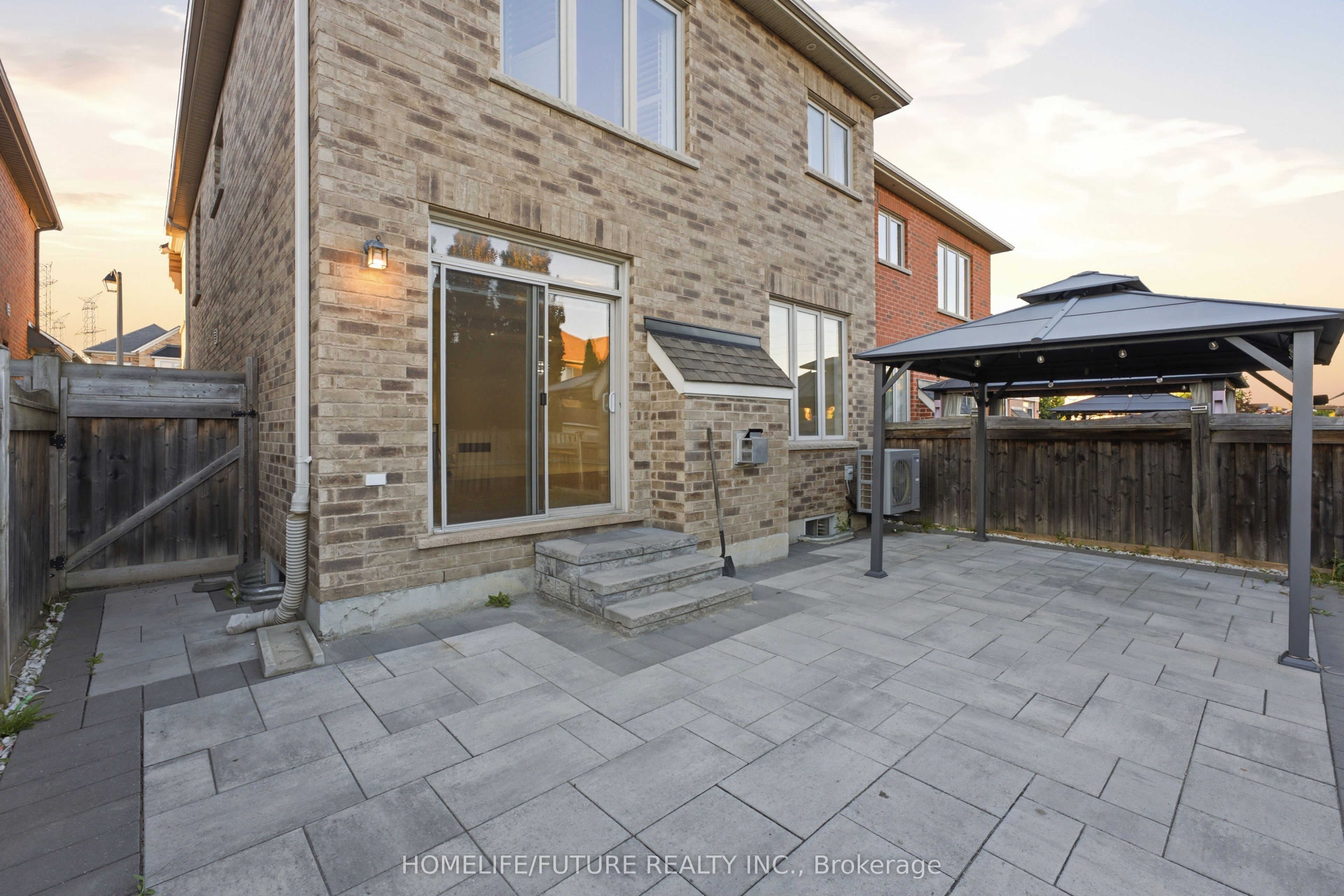 7 Beverton Crescent Property Photo 11